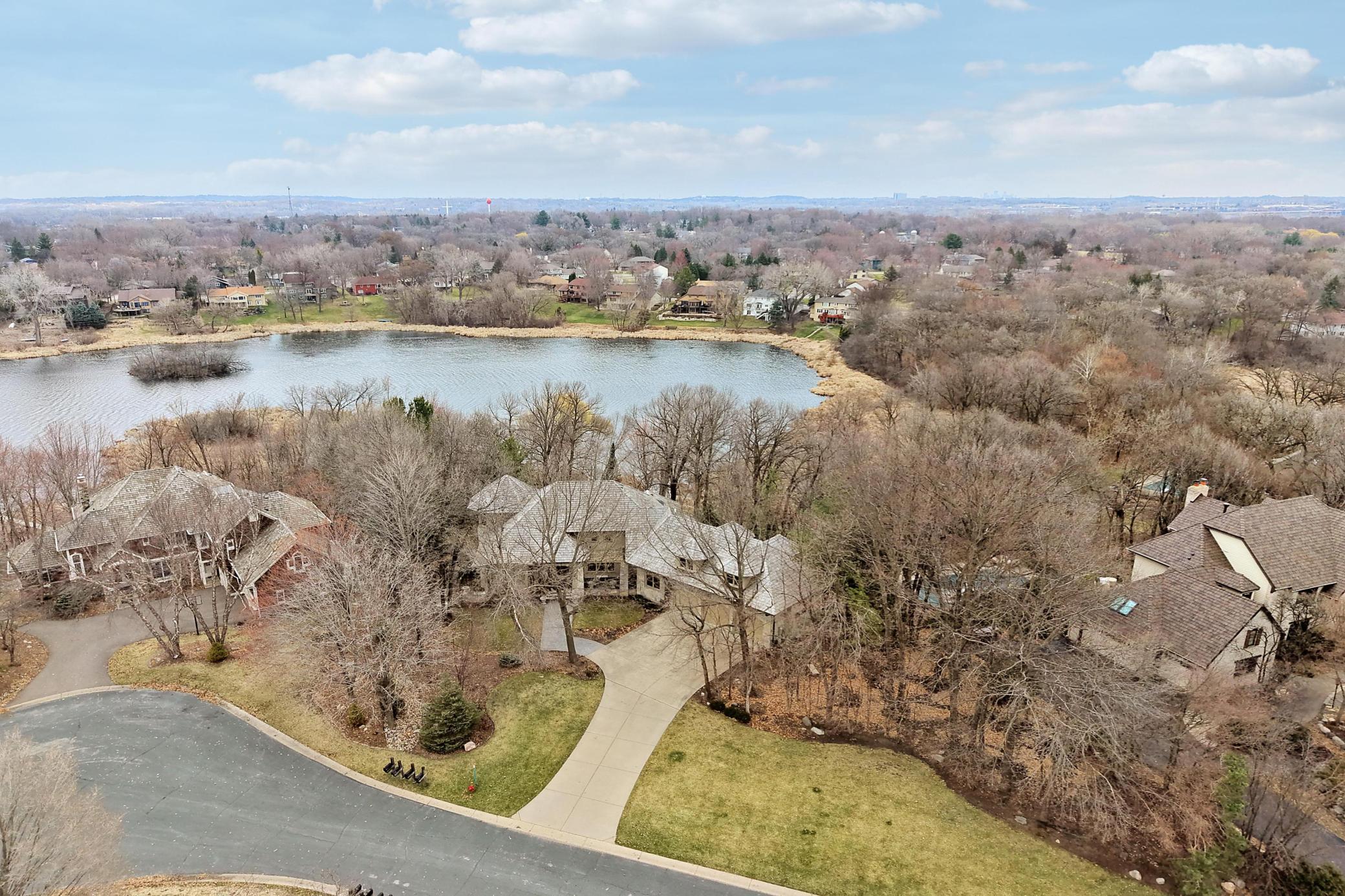 15330 Masons Pointe Property Photo 3