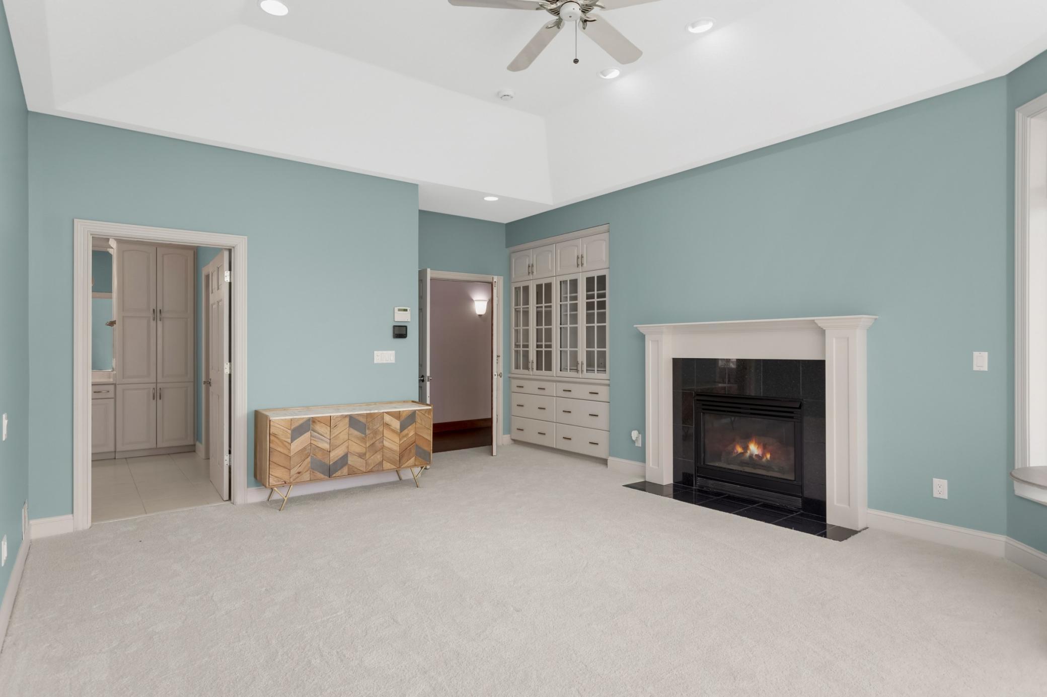 2437 Sunset Court Property Photo 35