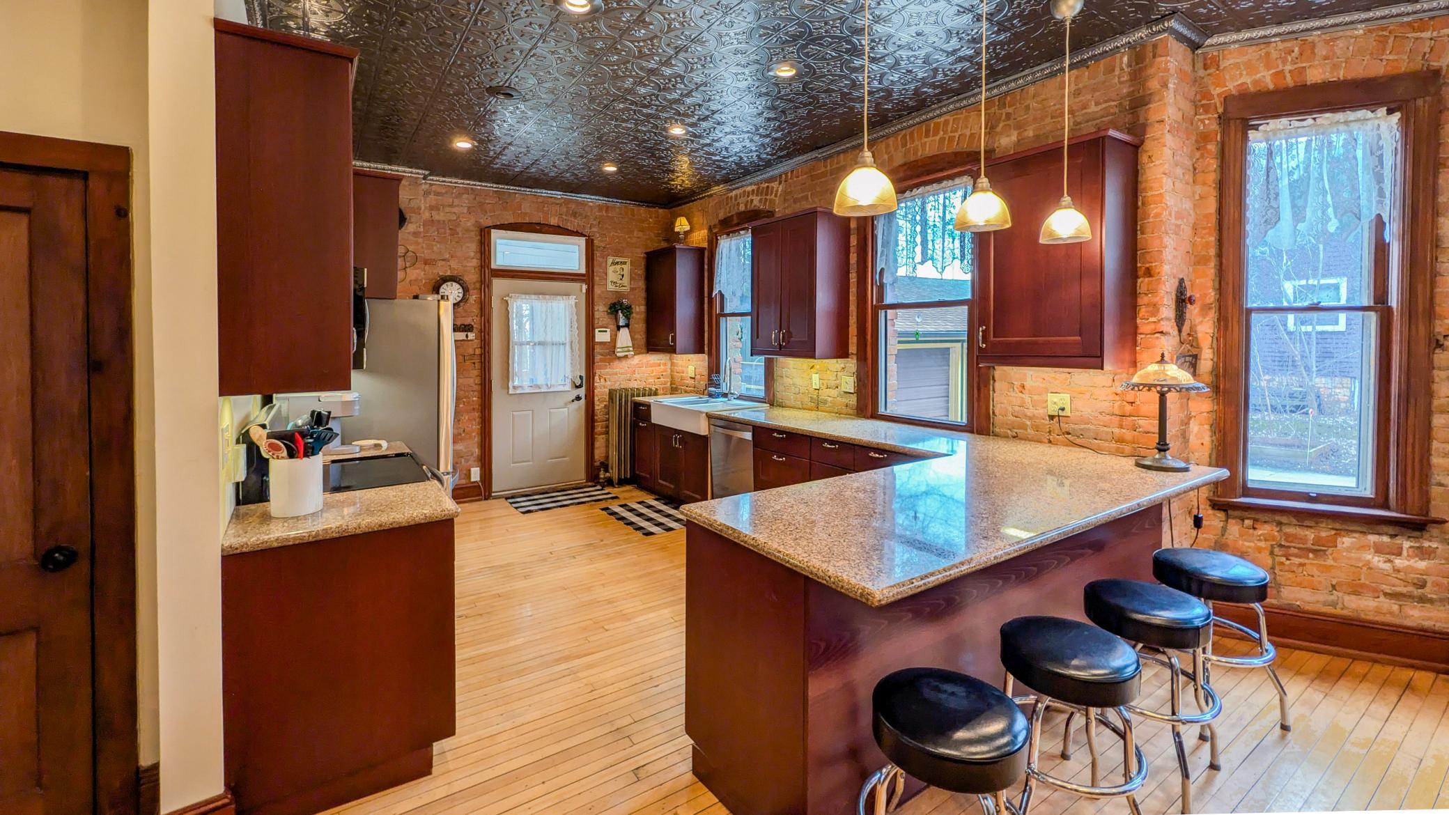 310 N Washington Avenue Property Photo 15