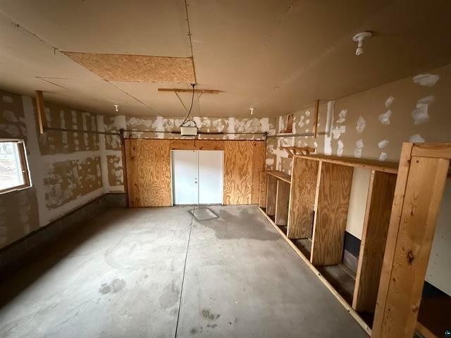 8025 Us Highway 2 Property Photo 21
