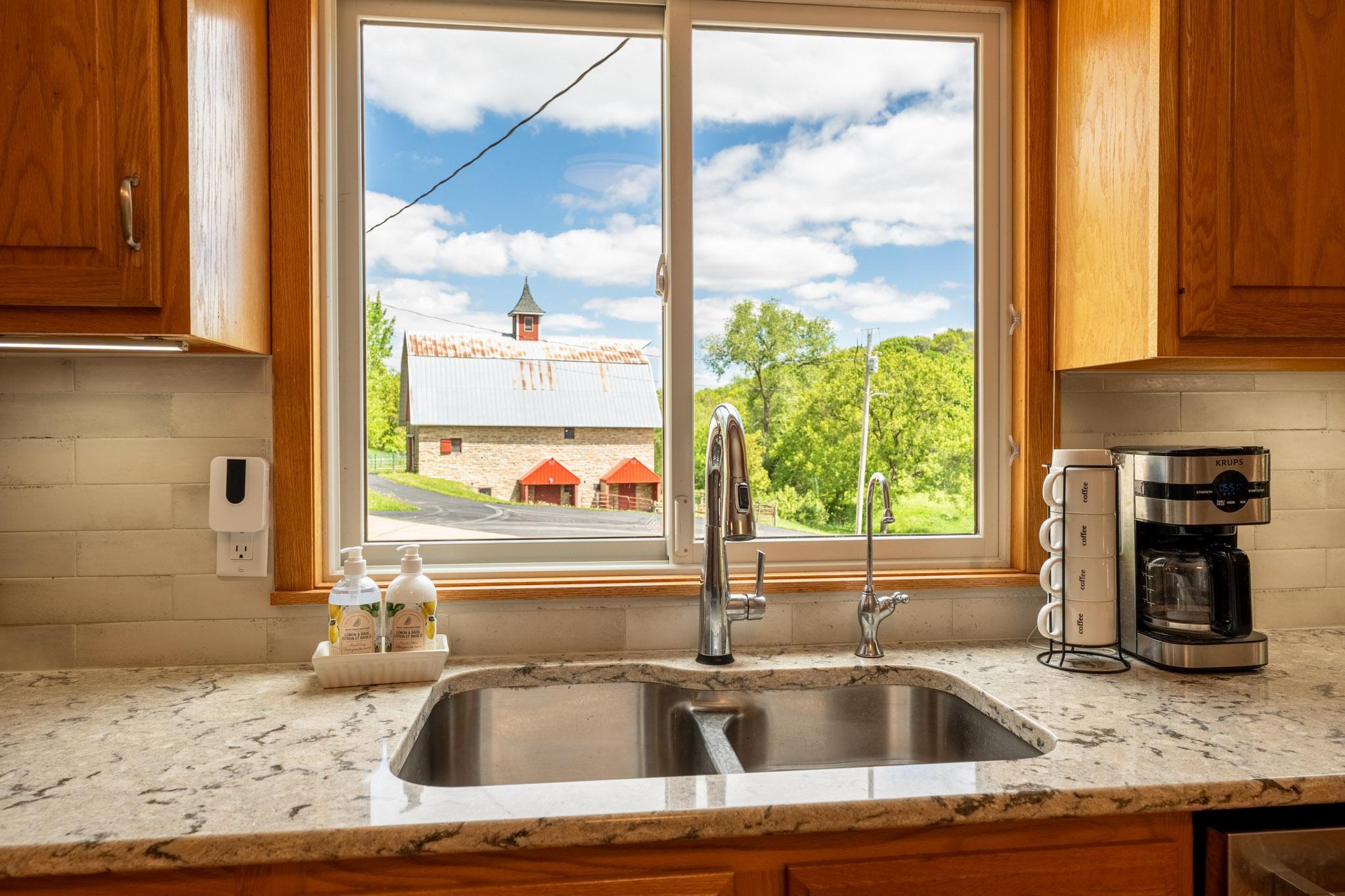 31500 Echo Valley Trail Property Photo 32
