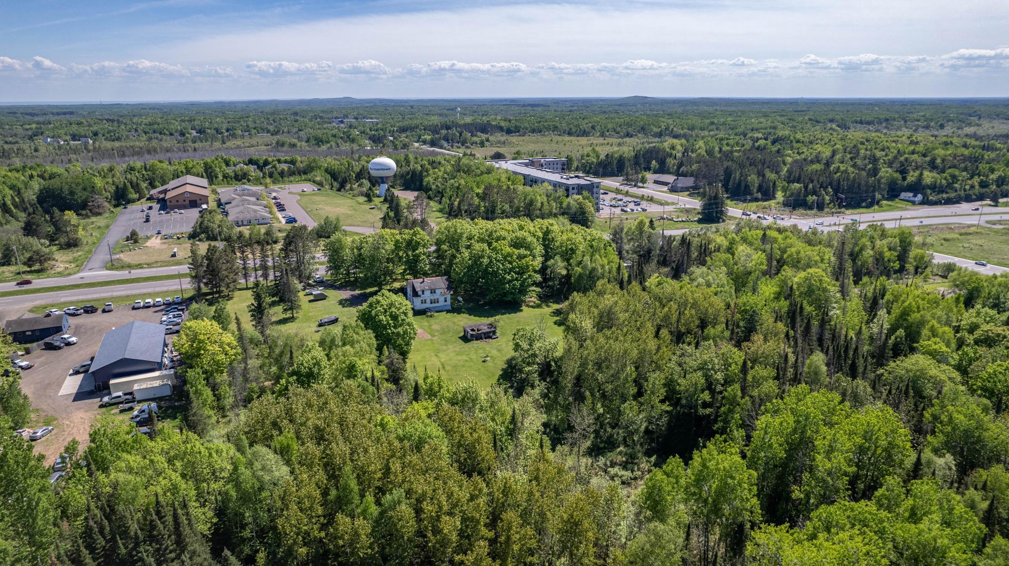 5265 Miller Trunk Highway Property Photo 8