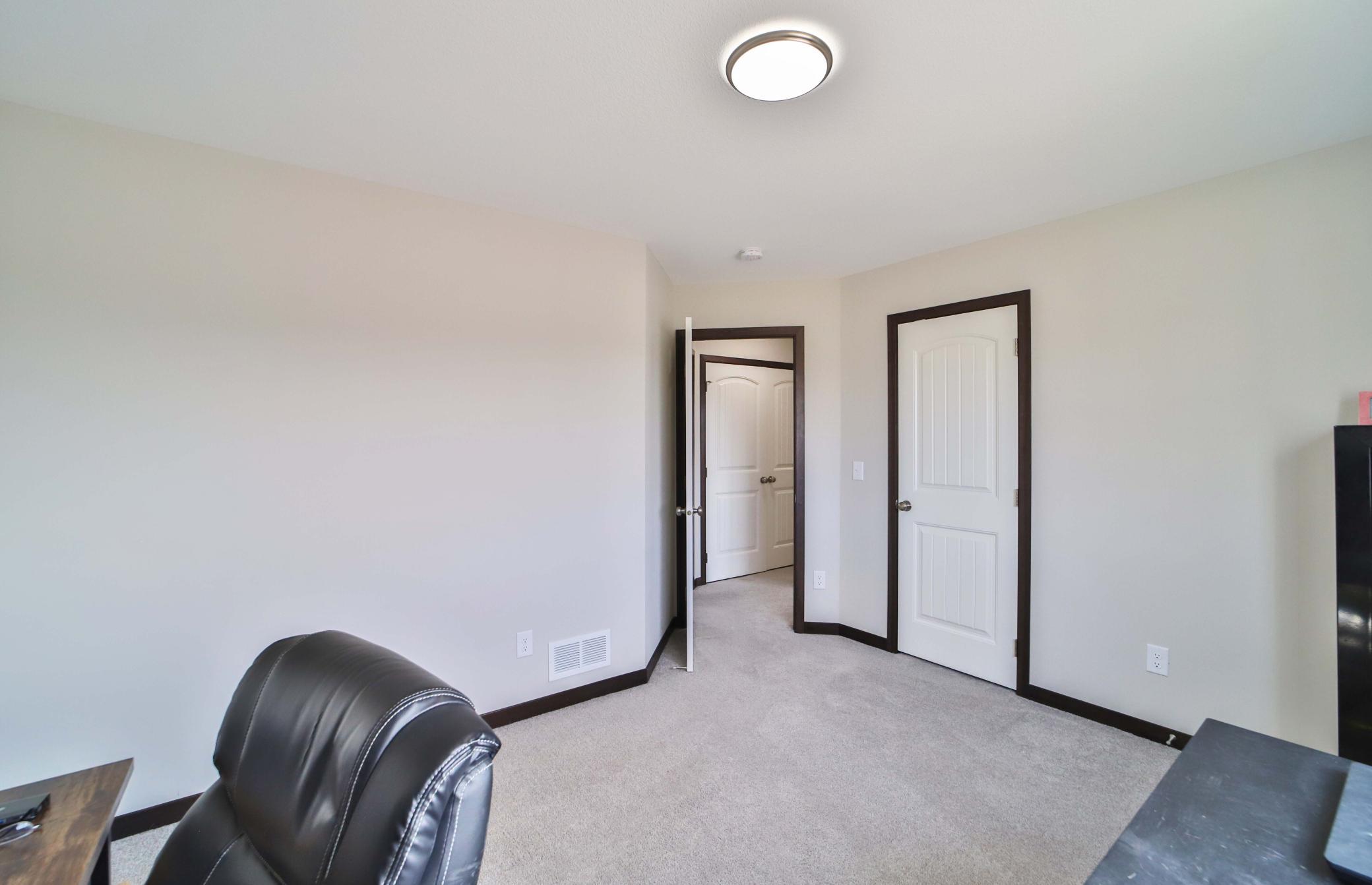809 Holton Ave Property Photo 22
