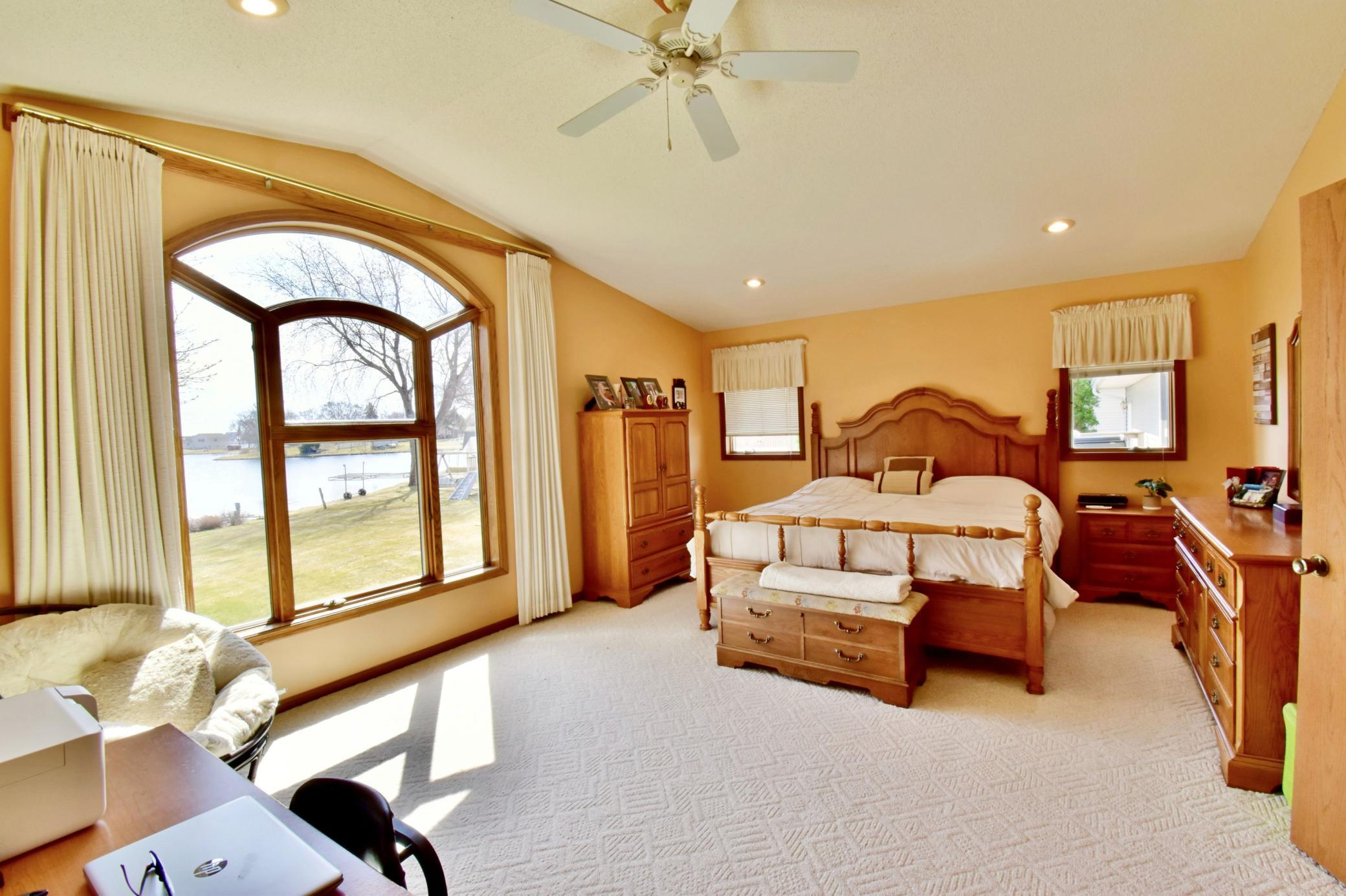 500 Hickman Drive Property Photo 25