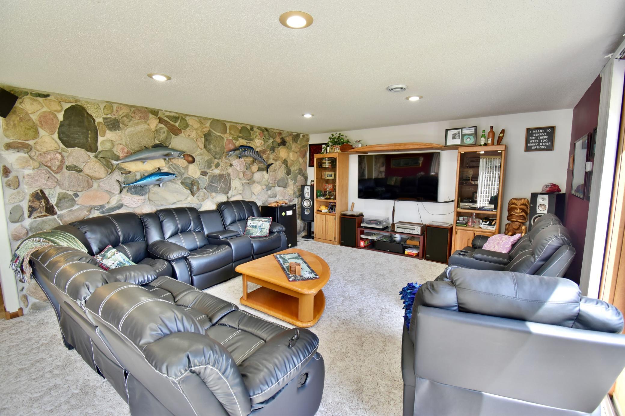 500 Hickman Drive Property Photo 35
