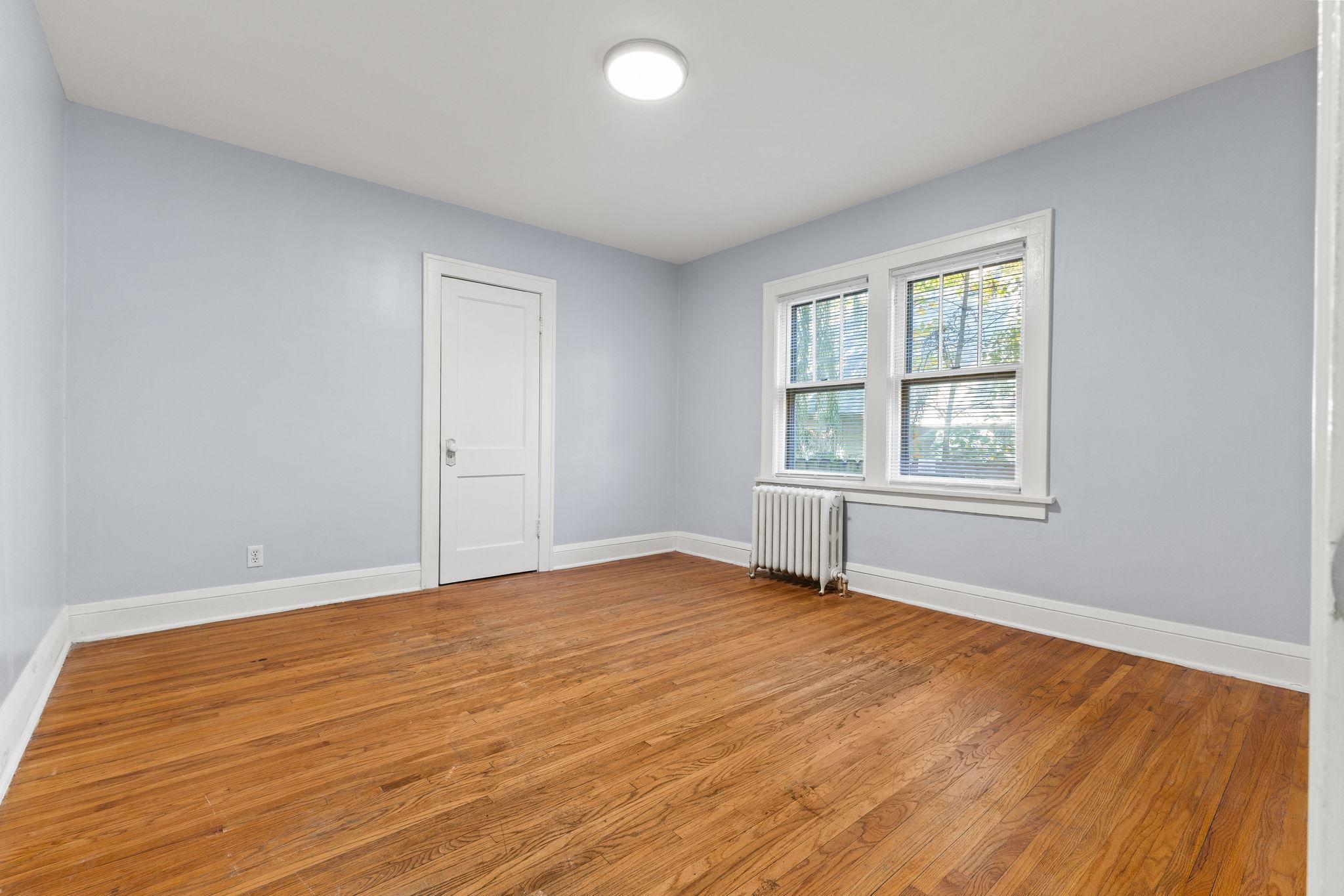 3847 Cedar Avenue S Property Photo 12