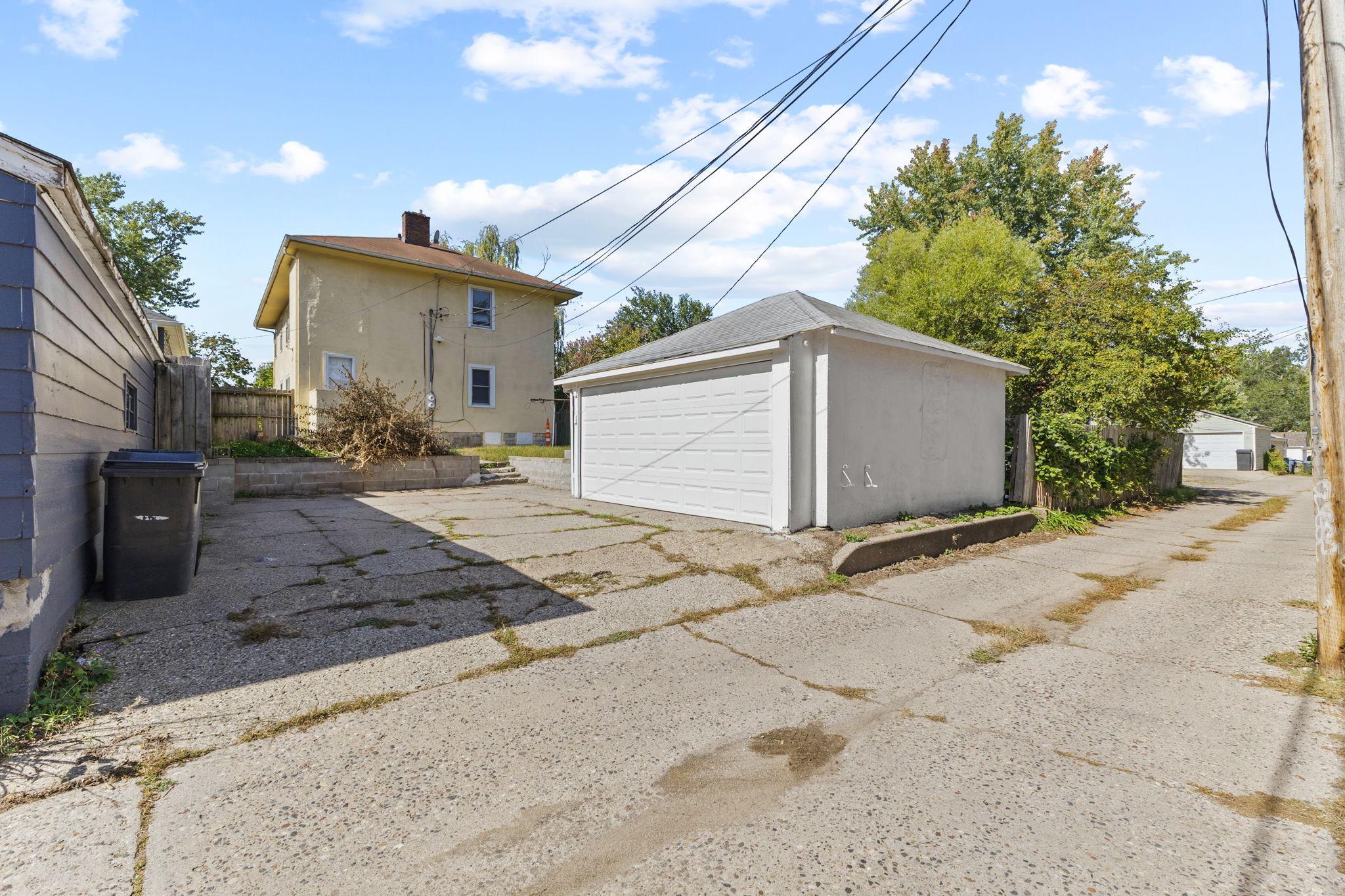 3847 Cedar Avenue S Property Photo 33