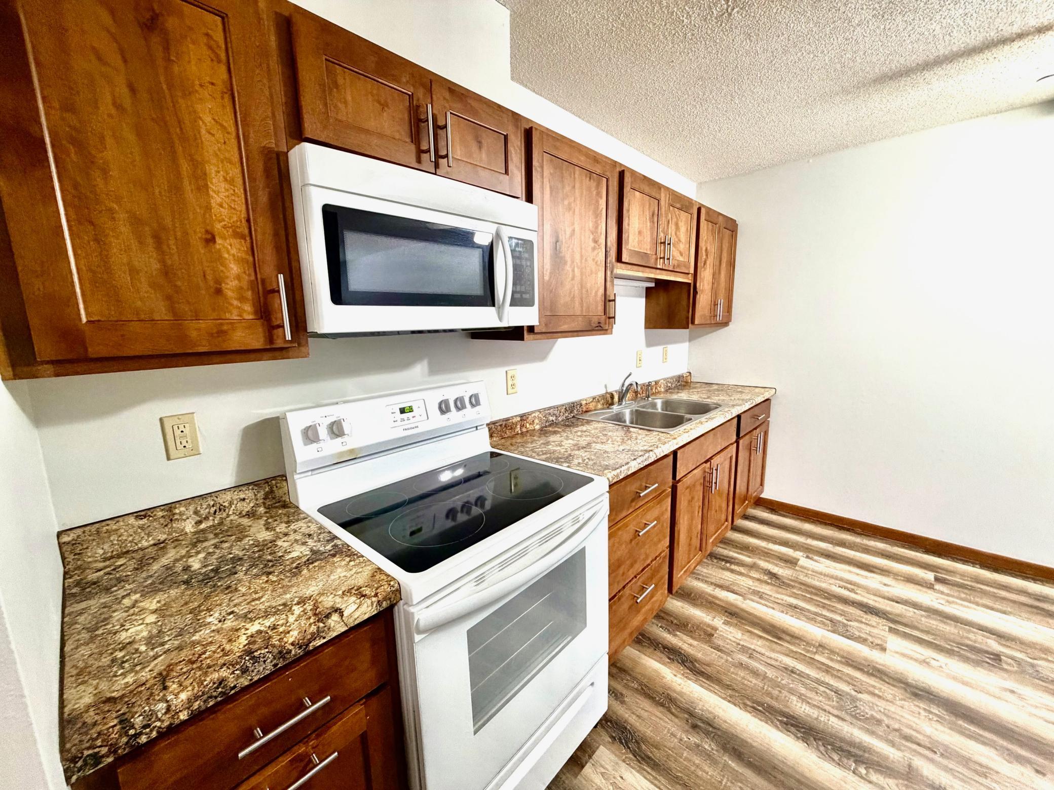 630 Manila Street Property Photo 4