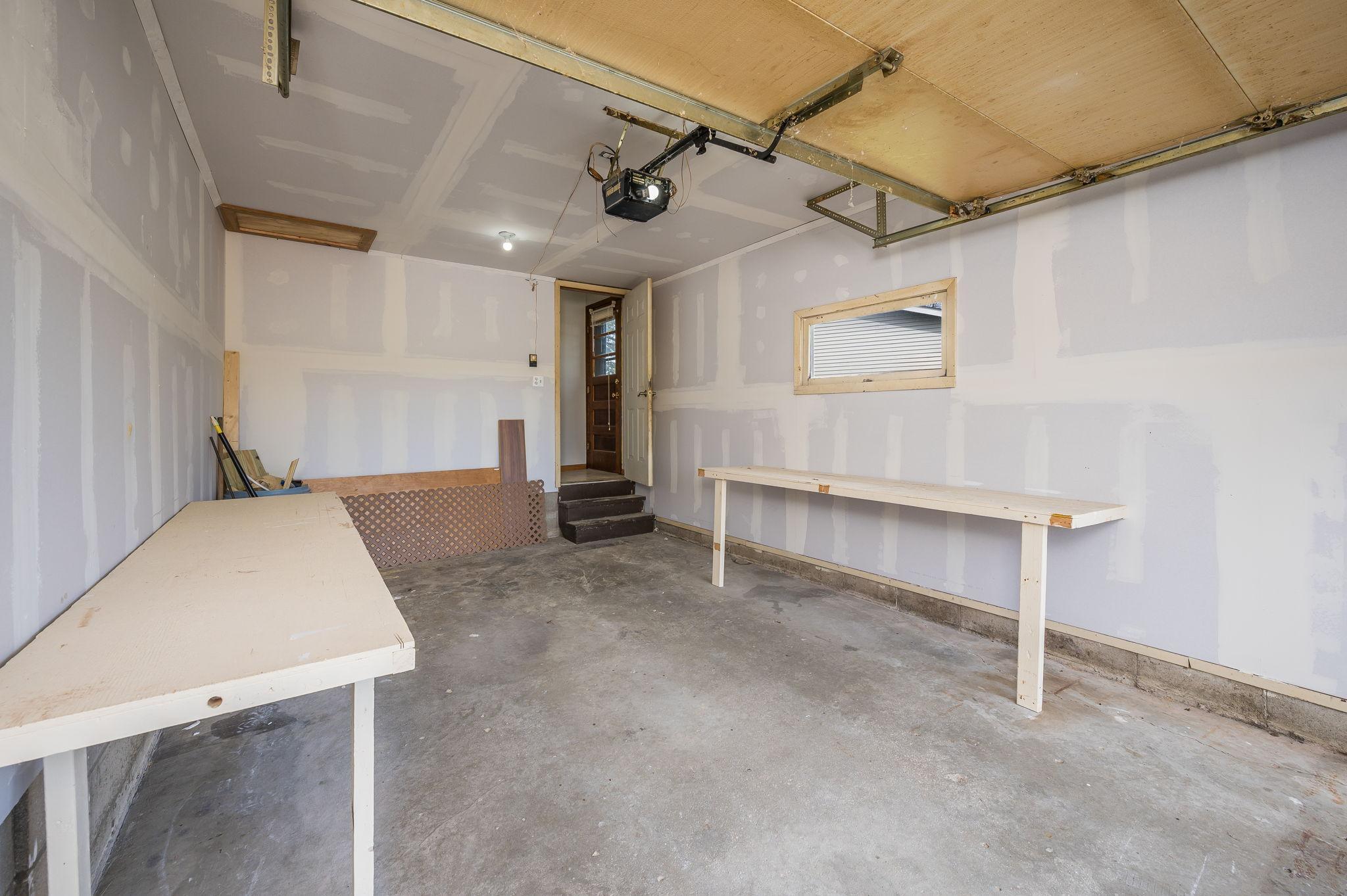 1721 Bantom Place Property Photo 6