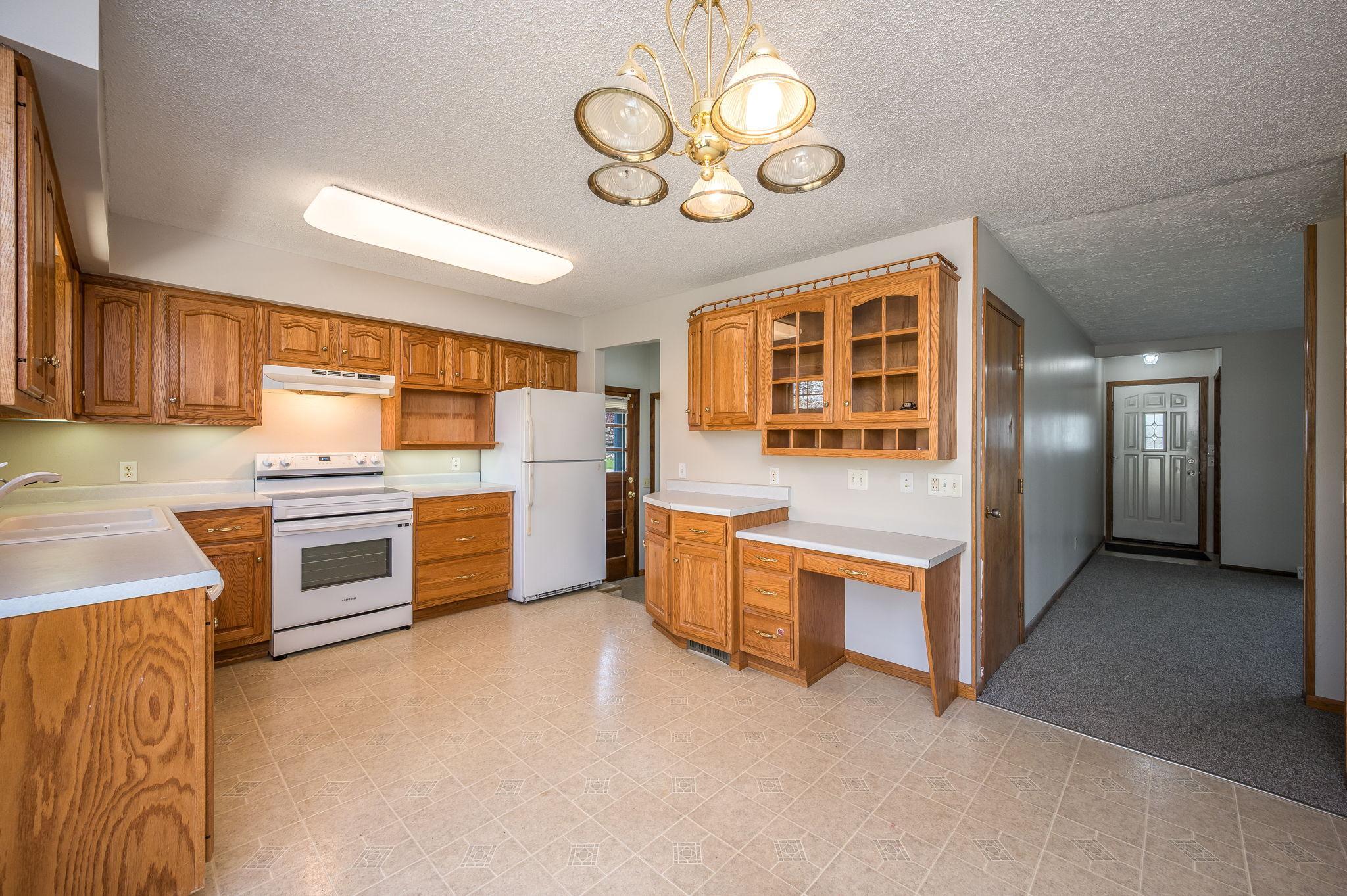 1721 Bantom Place Property Photo 13