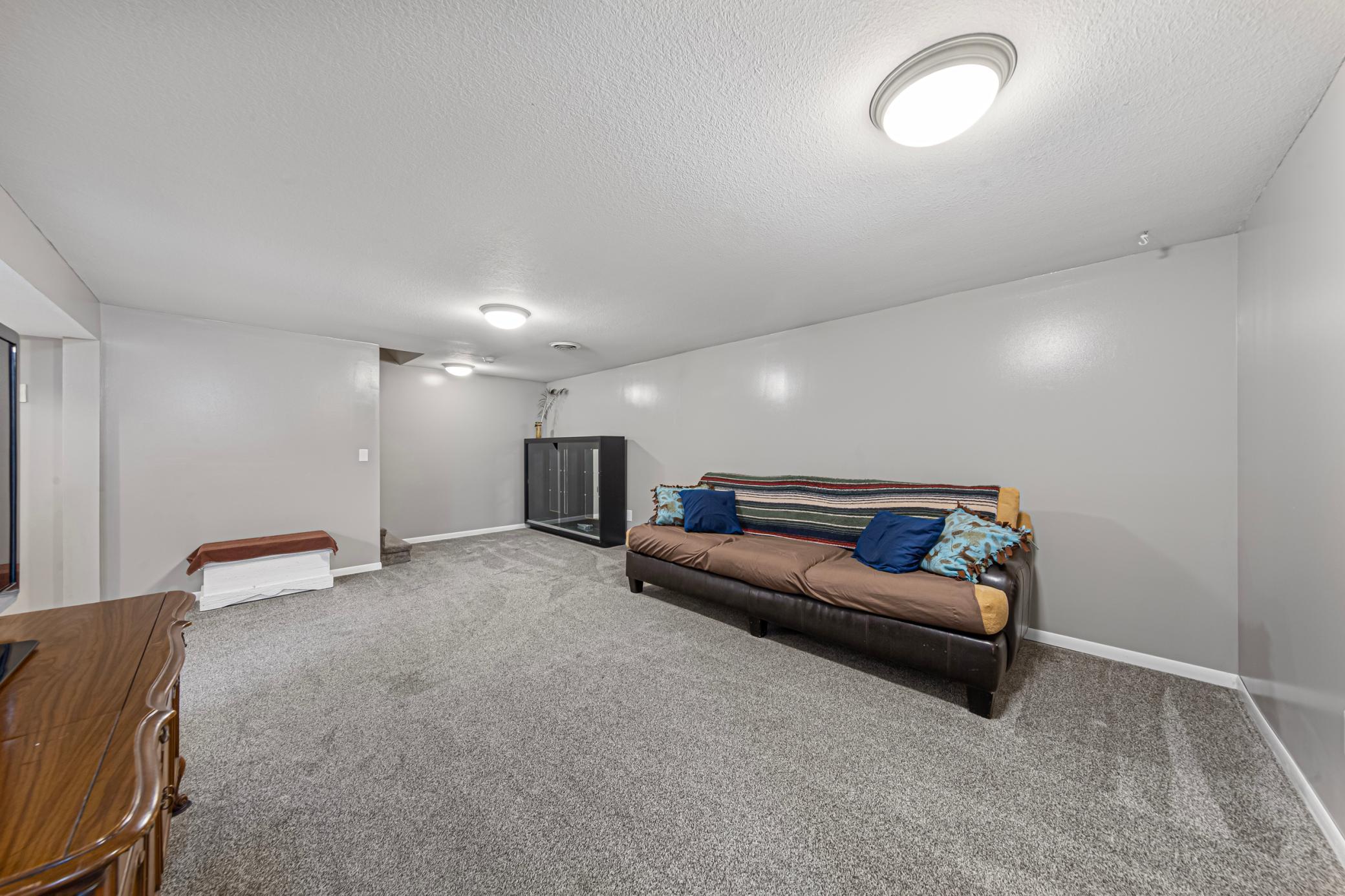 18352 Cannon City Boulevard Property Photo 10