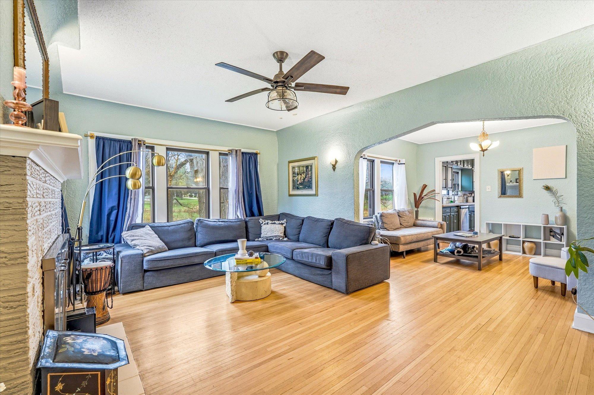 2533 Snelling Curve Property Photo 7