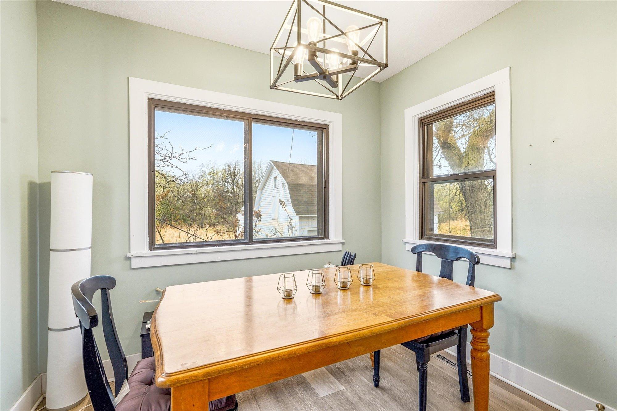 2533 Snelling Curve Property Photo 16