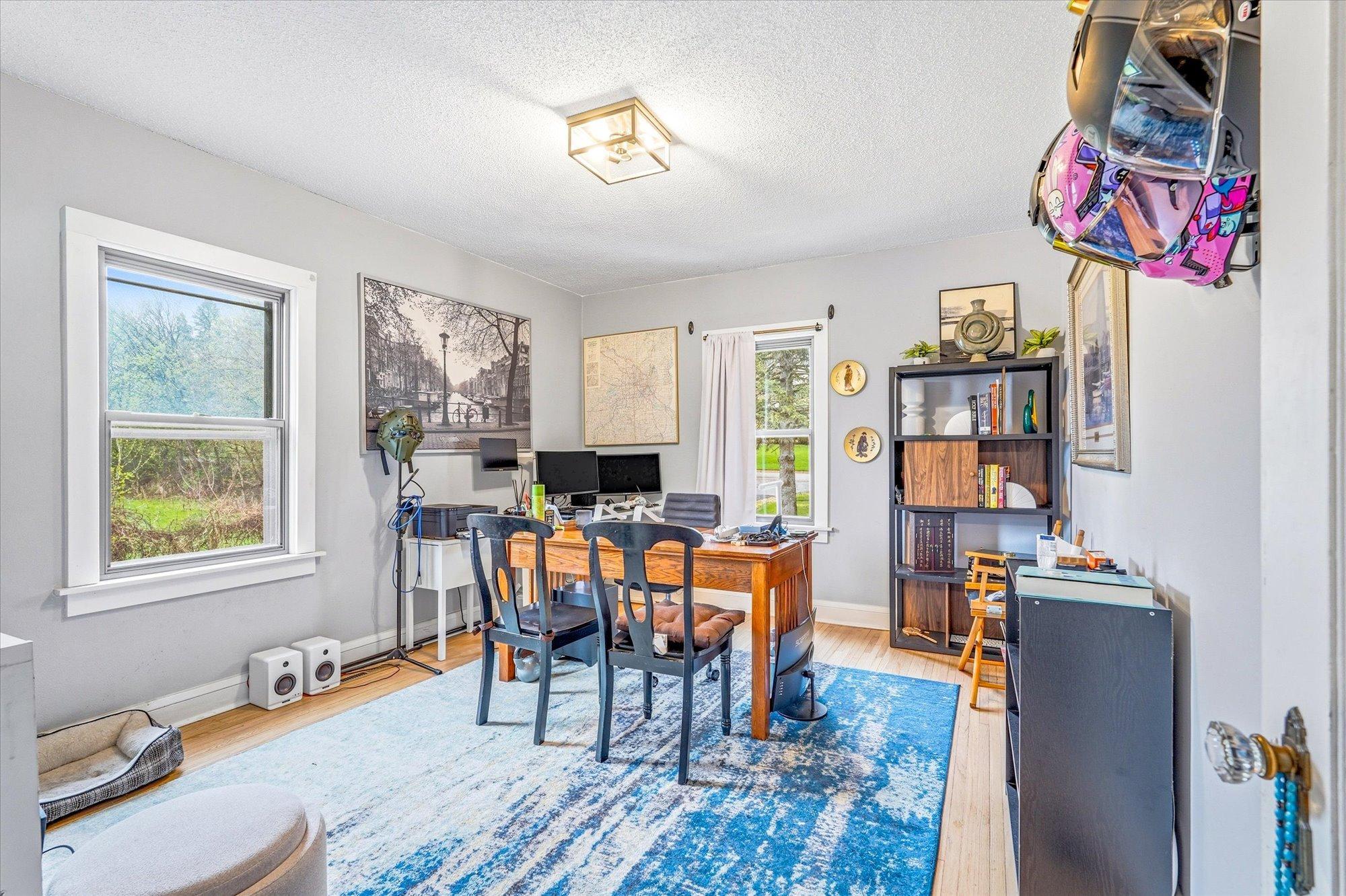 2533 Snelling Curve Property Photo 21