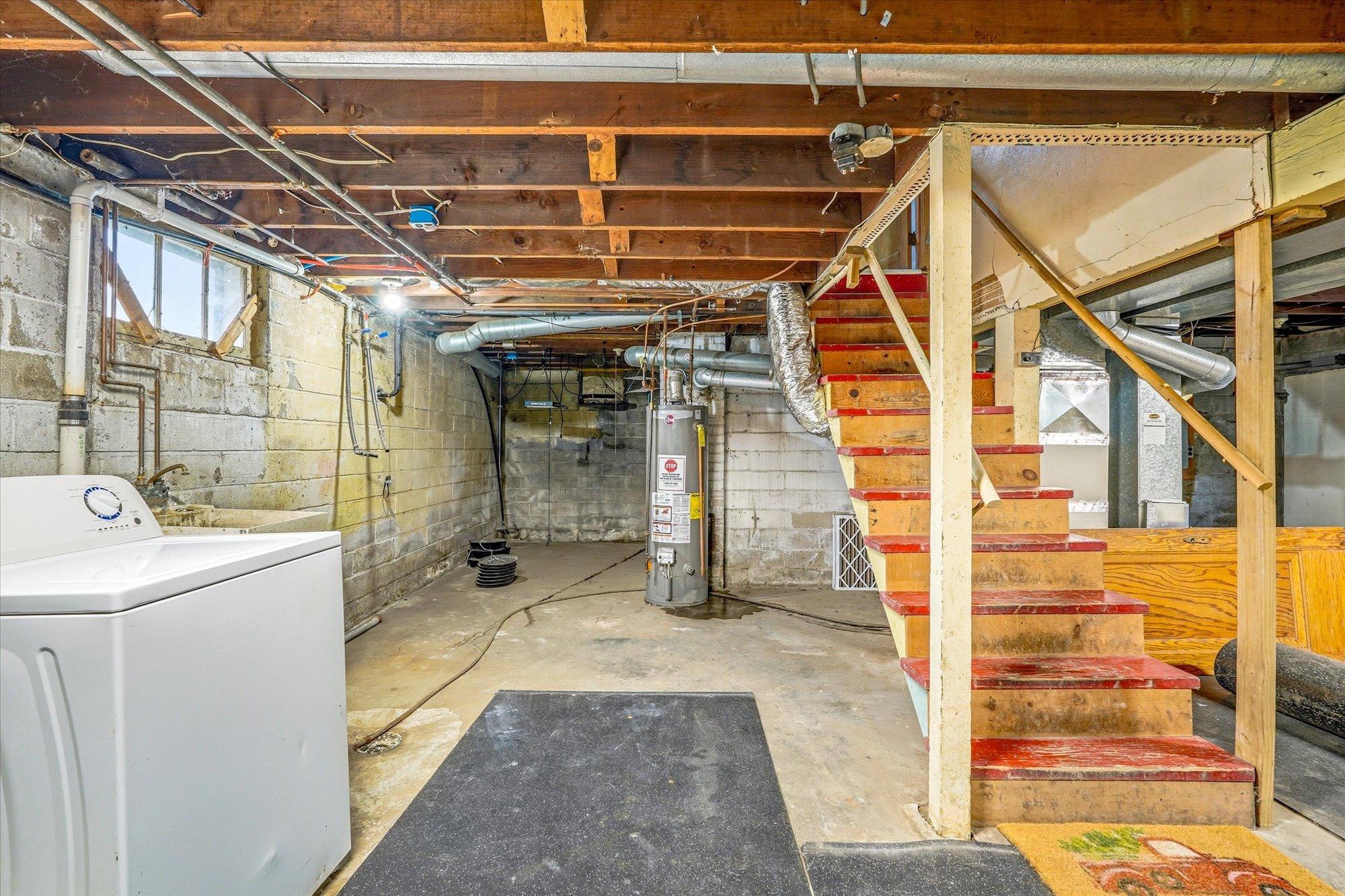 2533 Snelling Curve Property Photo 30