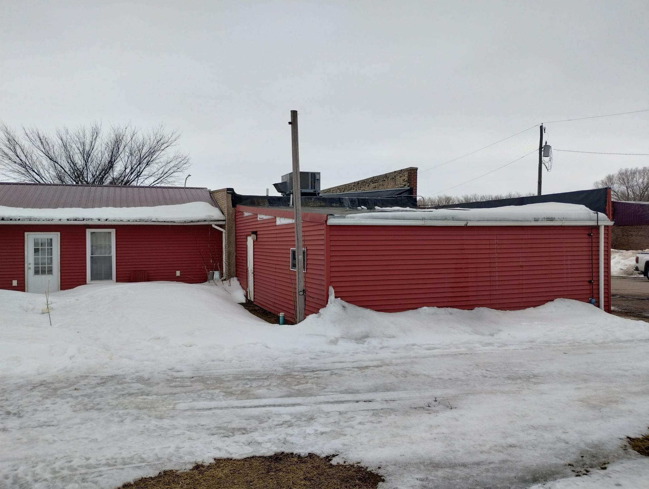 100 E Main Avenue Property Photo 11