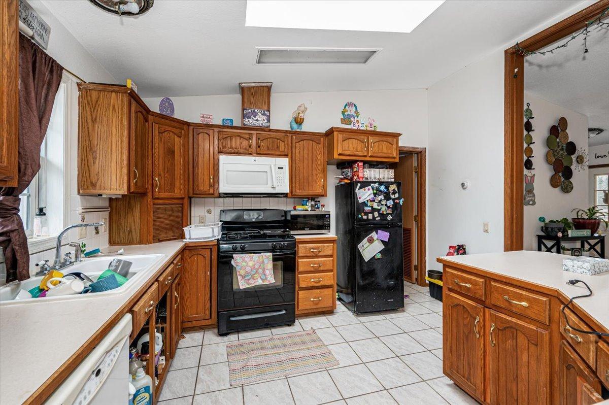 4381 Highway 73 Property Photo 6
