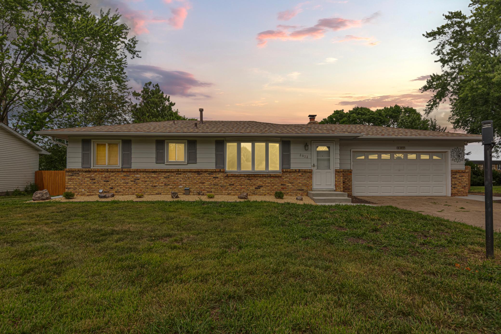 2033 Bluestone Lane Property Photo 3