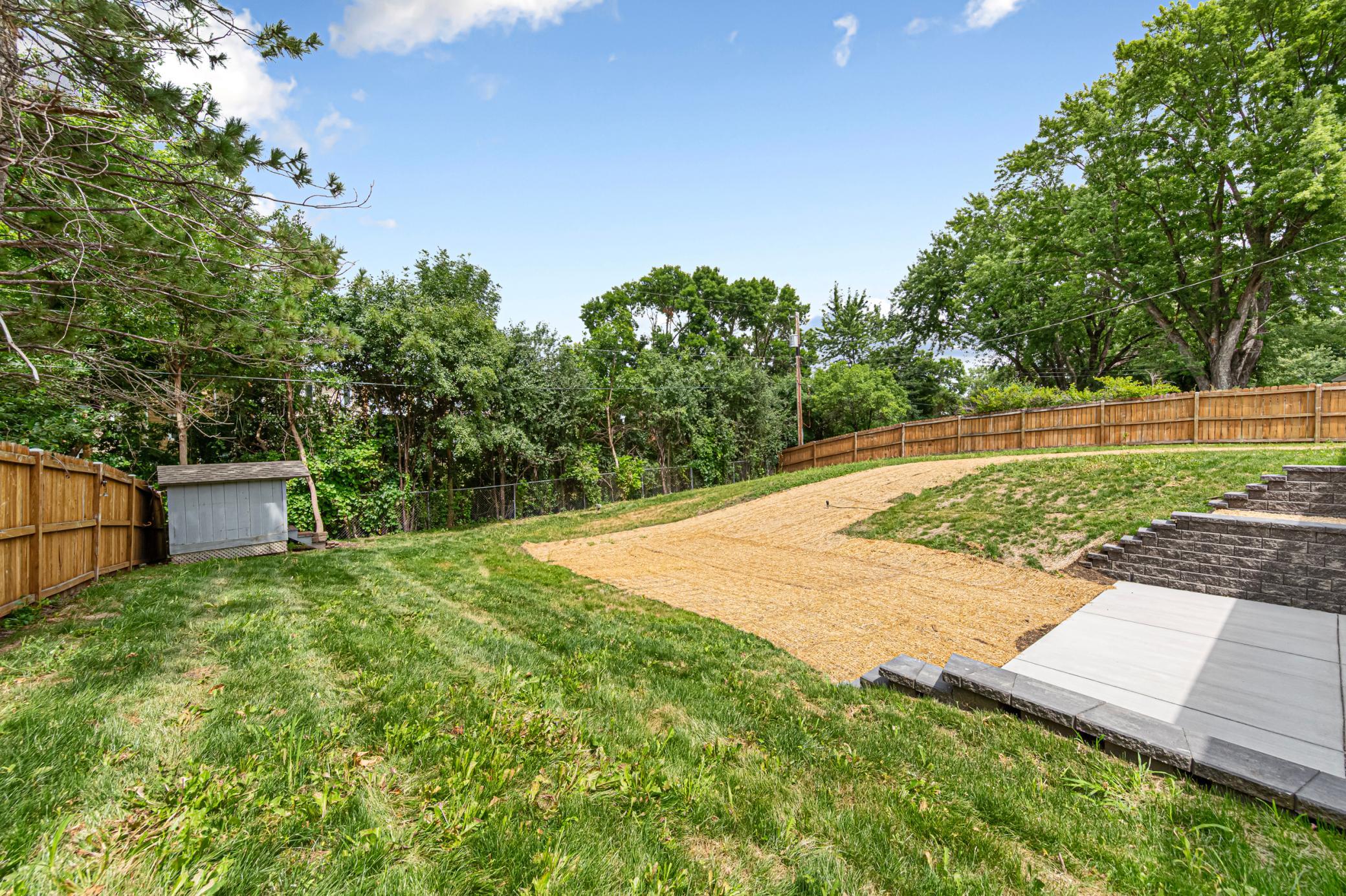 2033 Bluestone Lane Property Photo 10