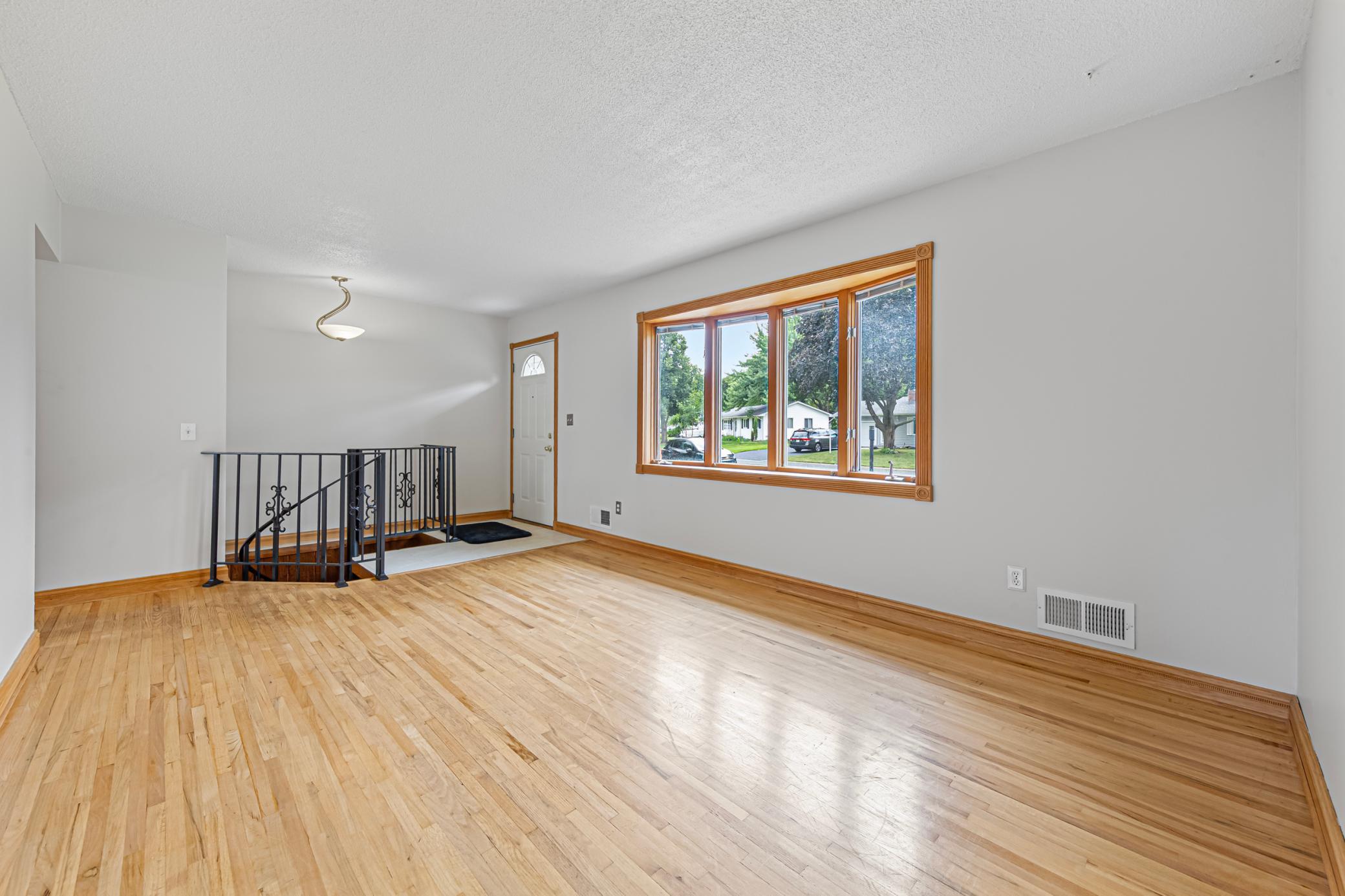 2033 Bluestone Lane Property Photo 15