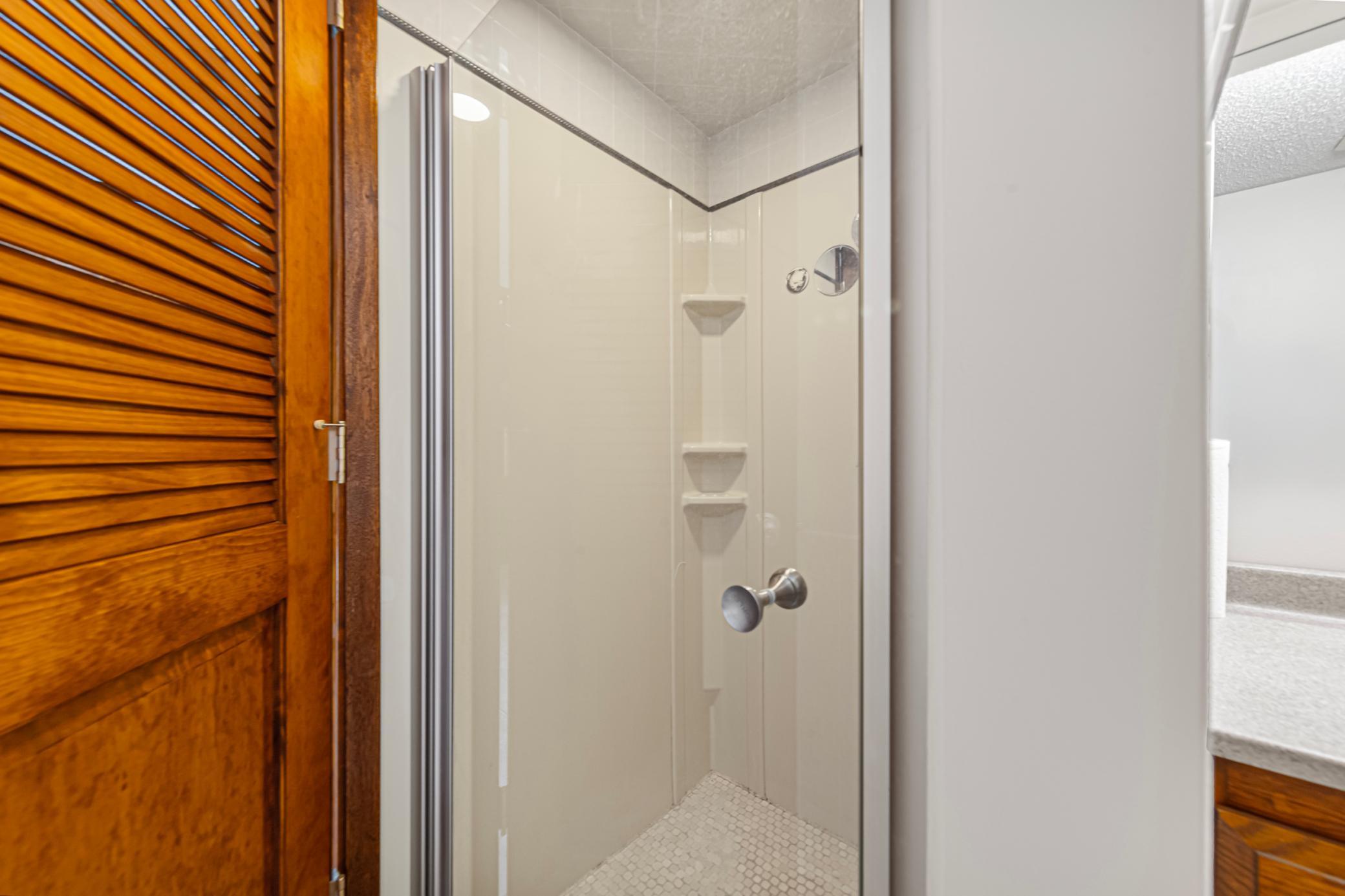 2033 Bluestone Lane Property Photo 32