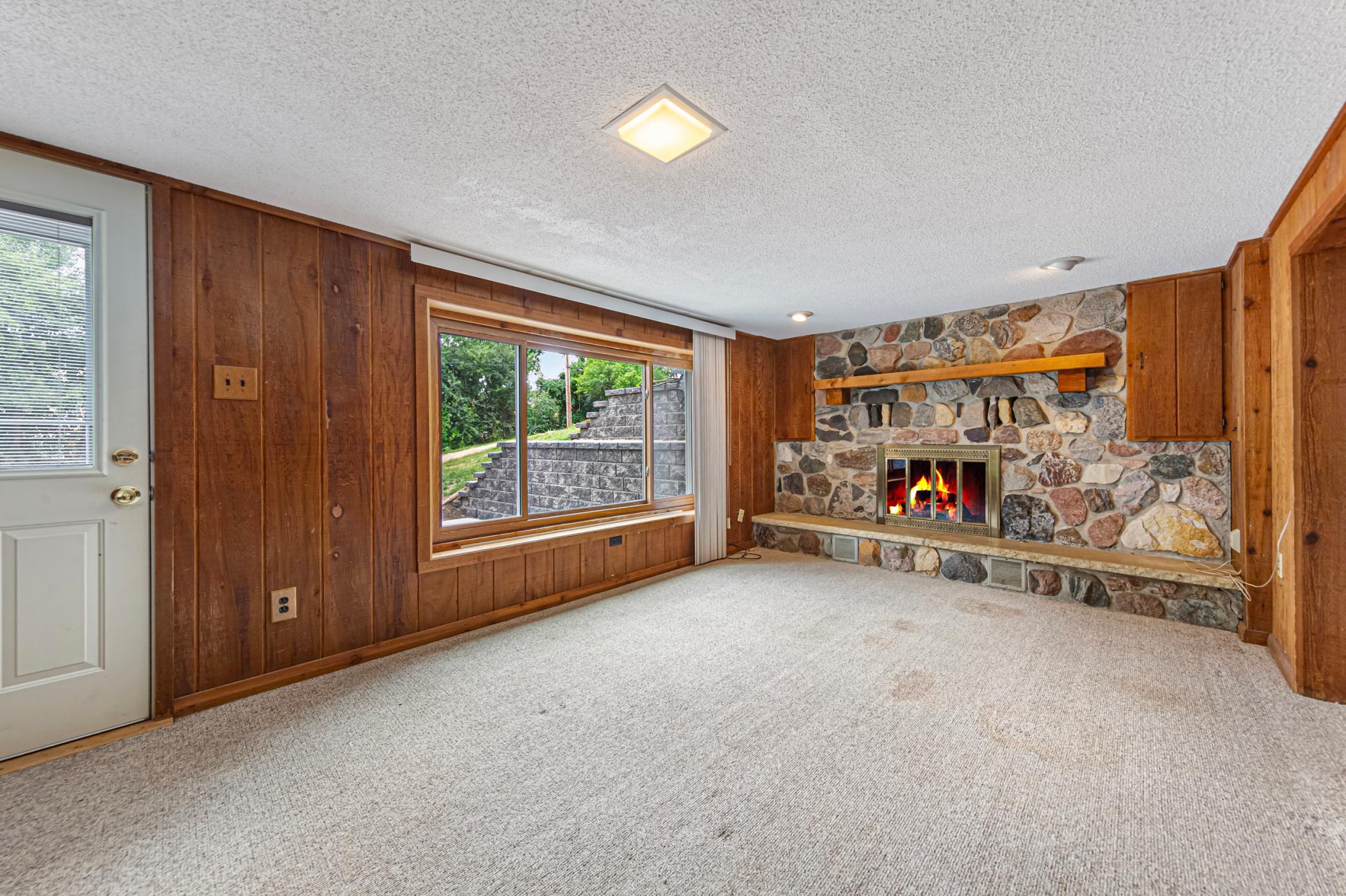 2033 Bluestone Lane Property Photo 35