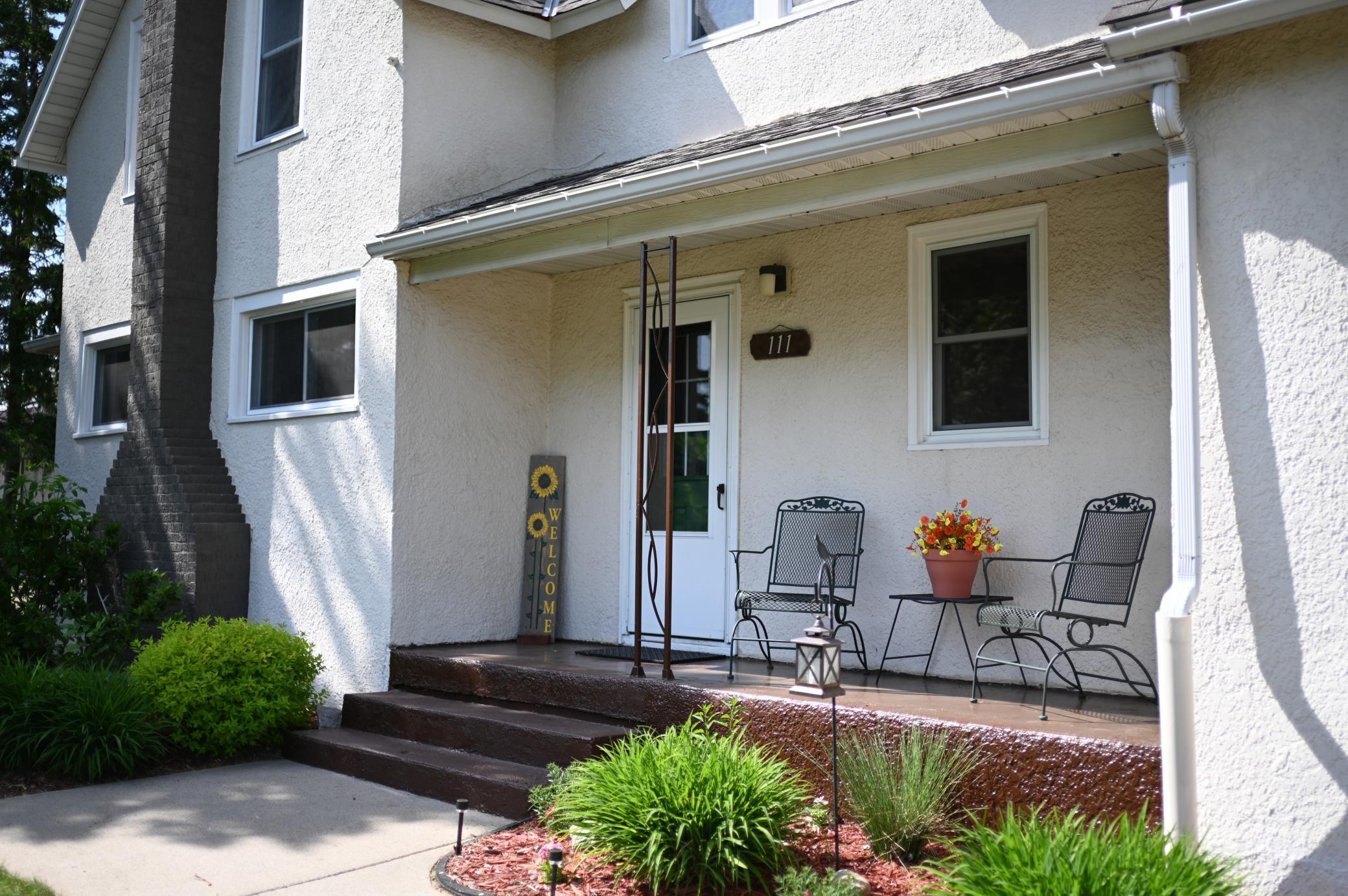 111 E Elm Avenue Property Photo 2