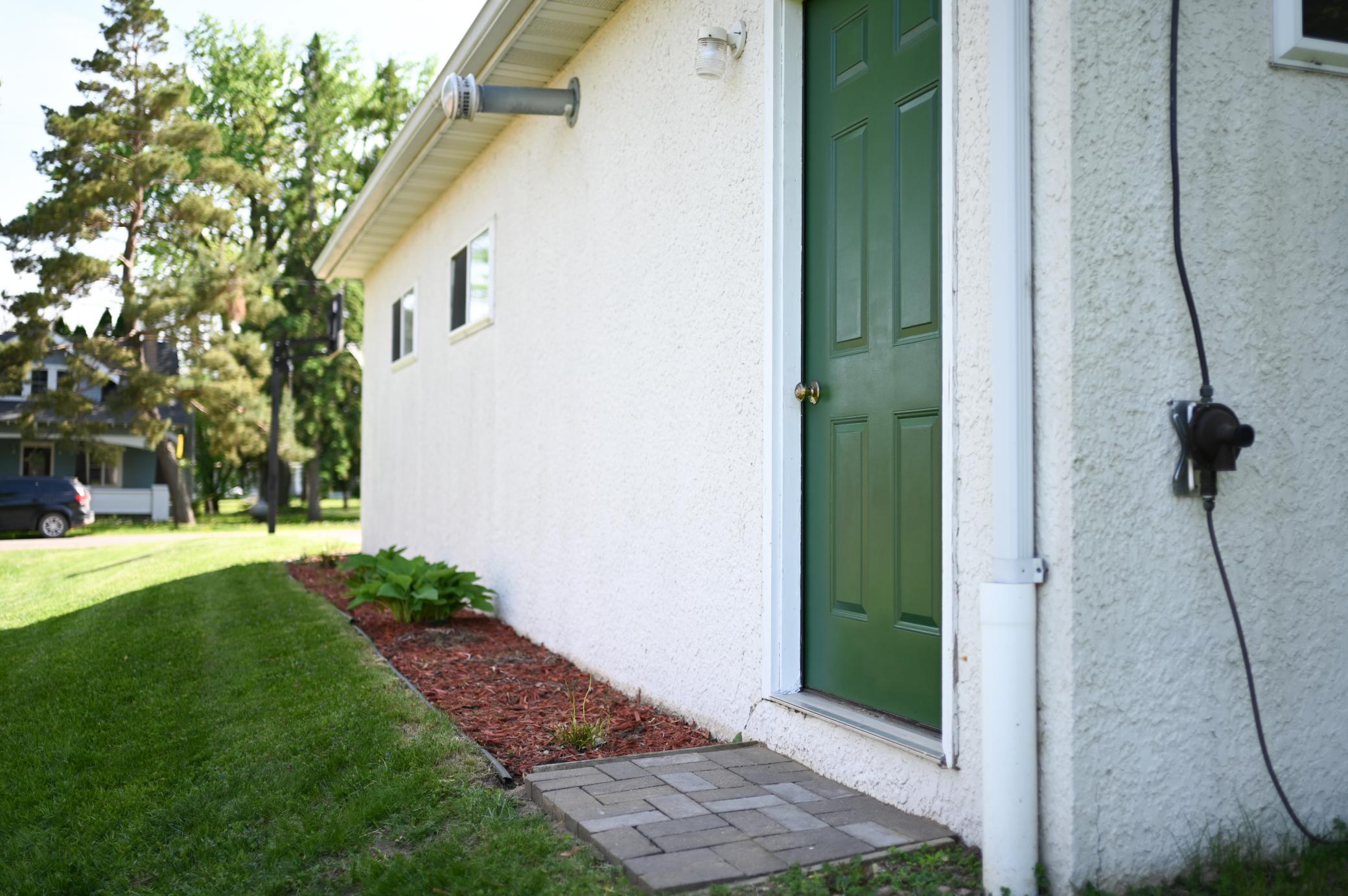 111 E Elm Avenue Property Photo 34