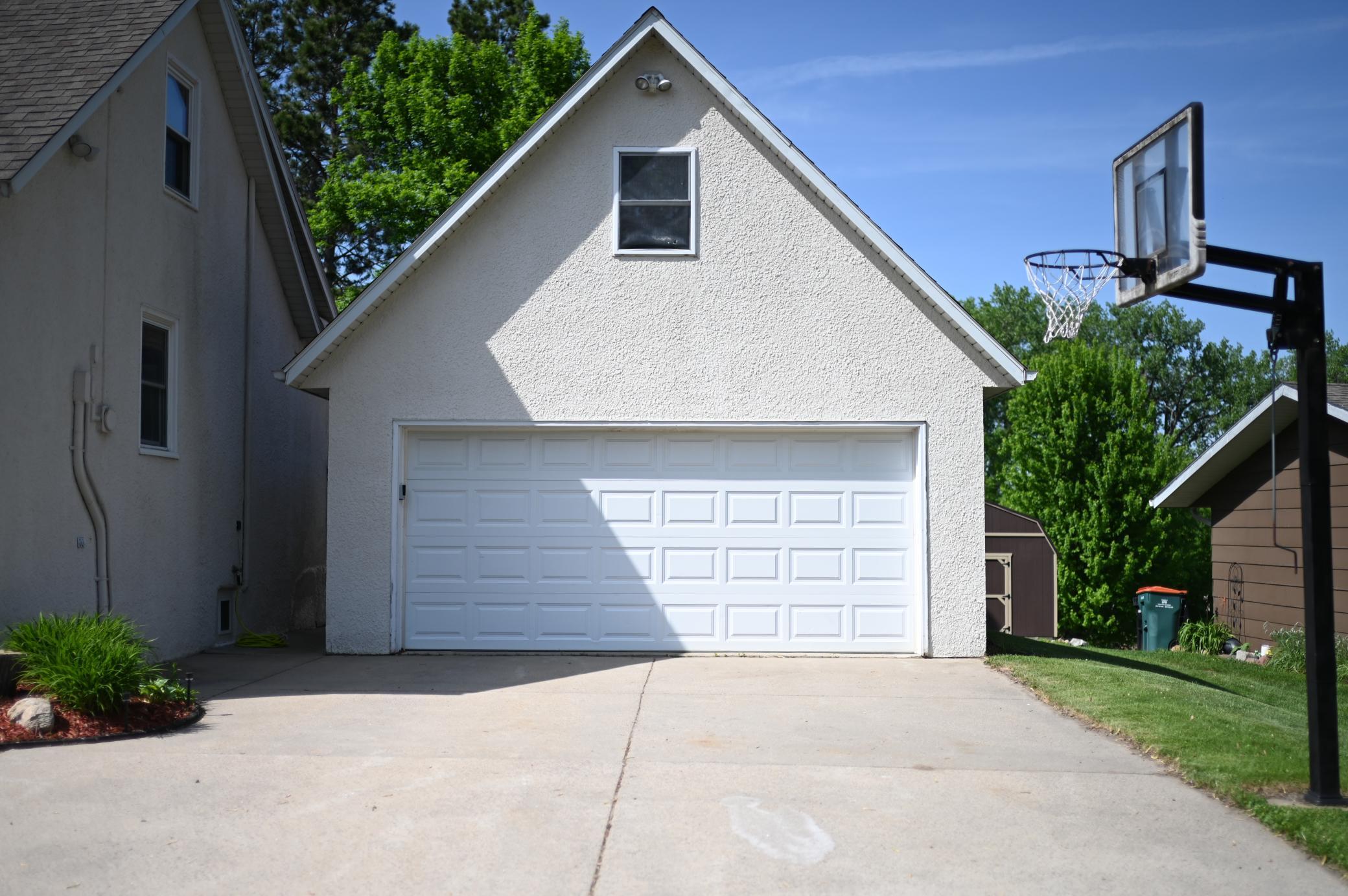 111 E Elm Avenue Property Photo 37