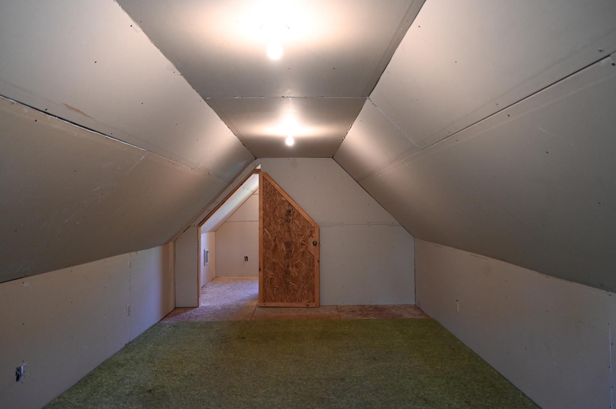 111 E Elm Avenue Property Photo 39