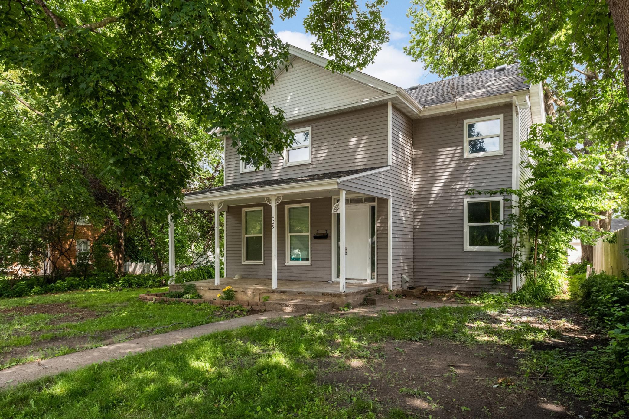 429 2nd Avenue E Property Photo 1