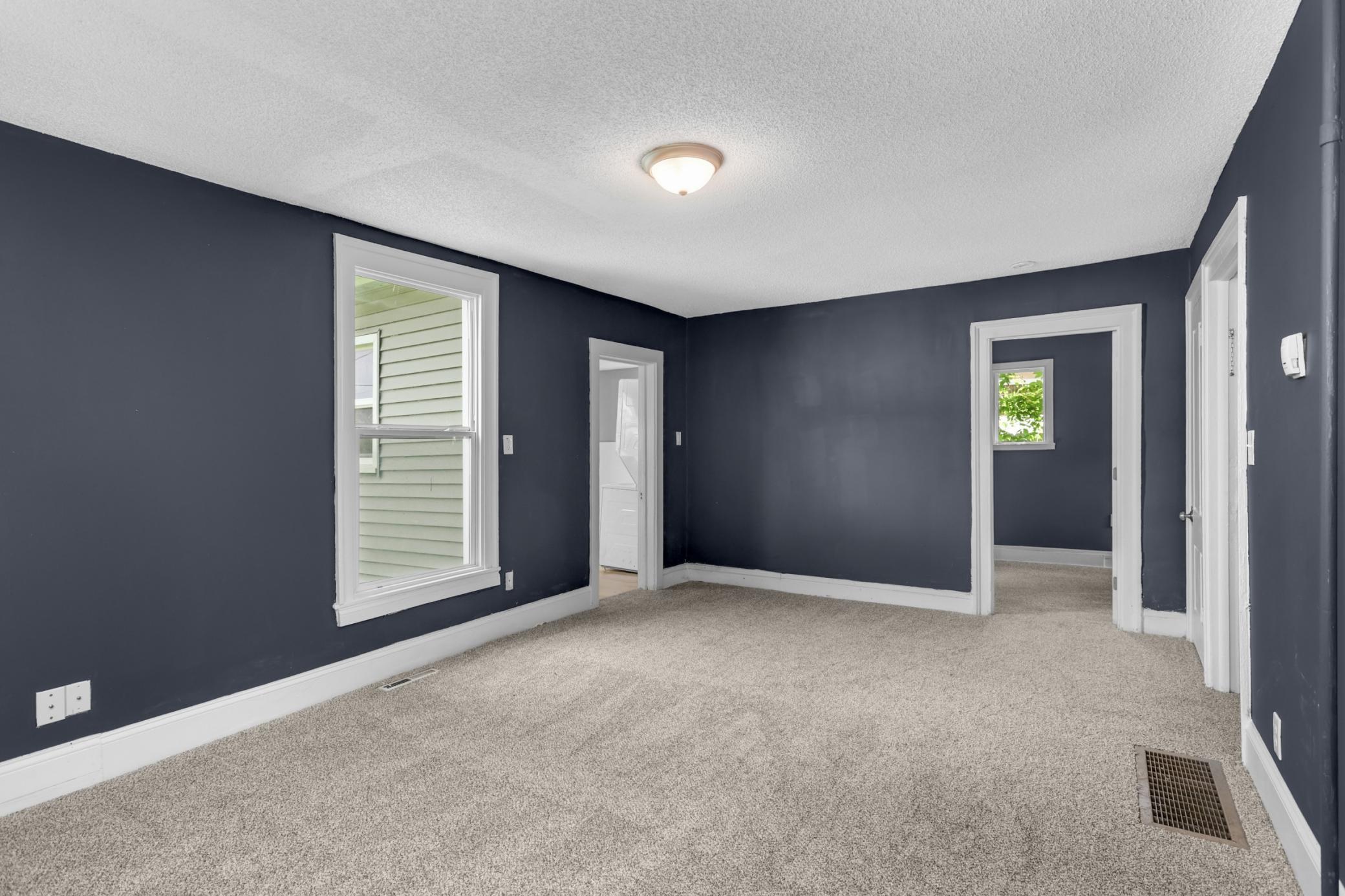 429 2nd Avenue E Property Photo 6