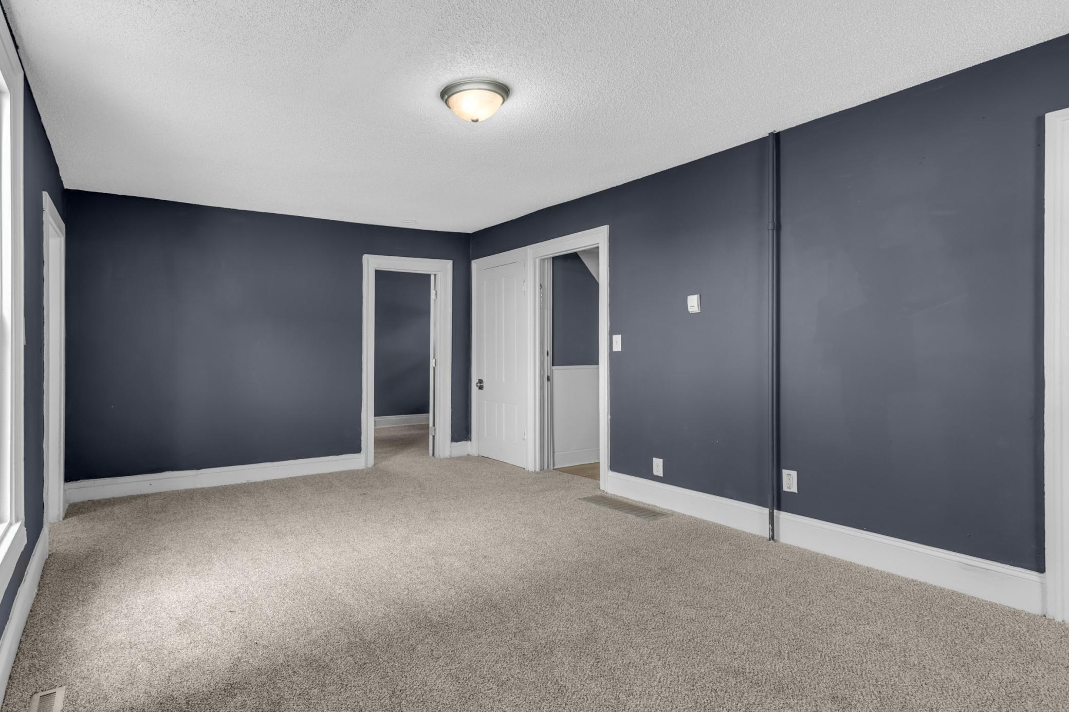 429 2nd Avenue E Property Photo 7