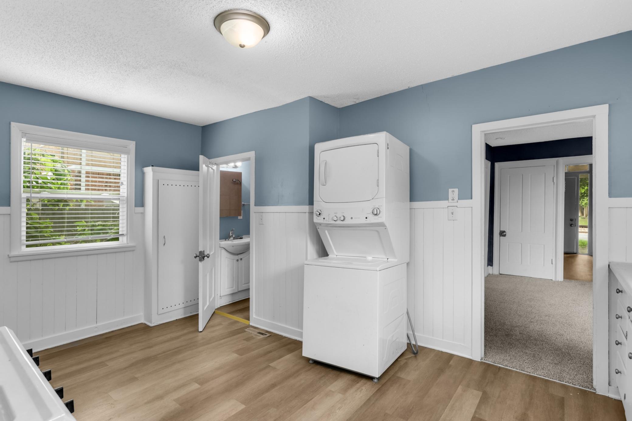 429 2nd Avenue E Property Photo 11