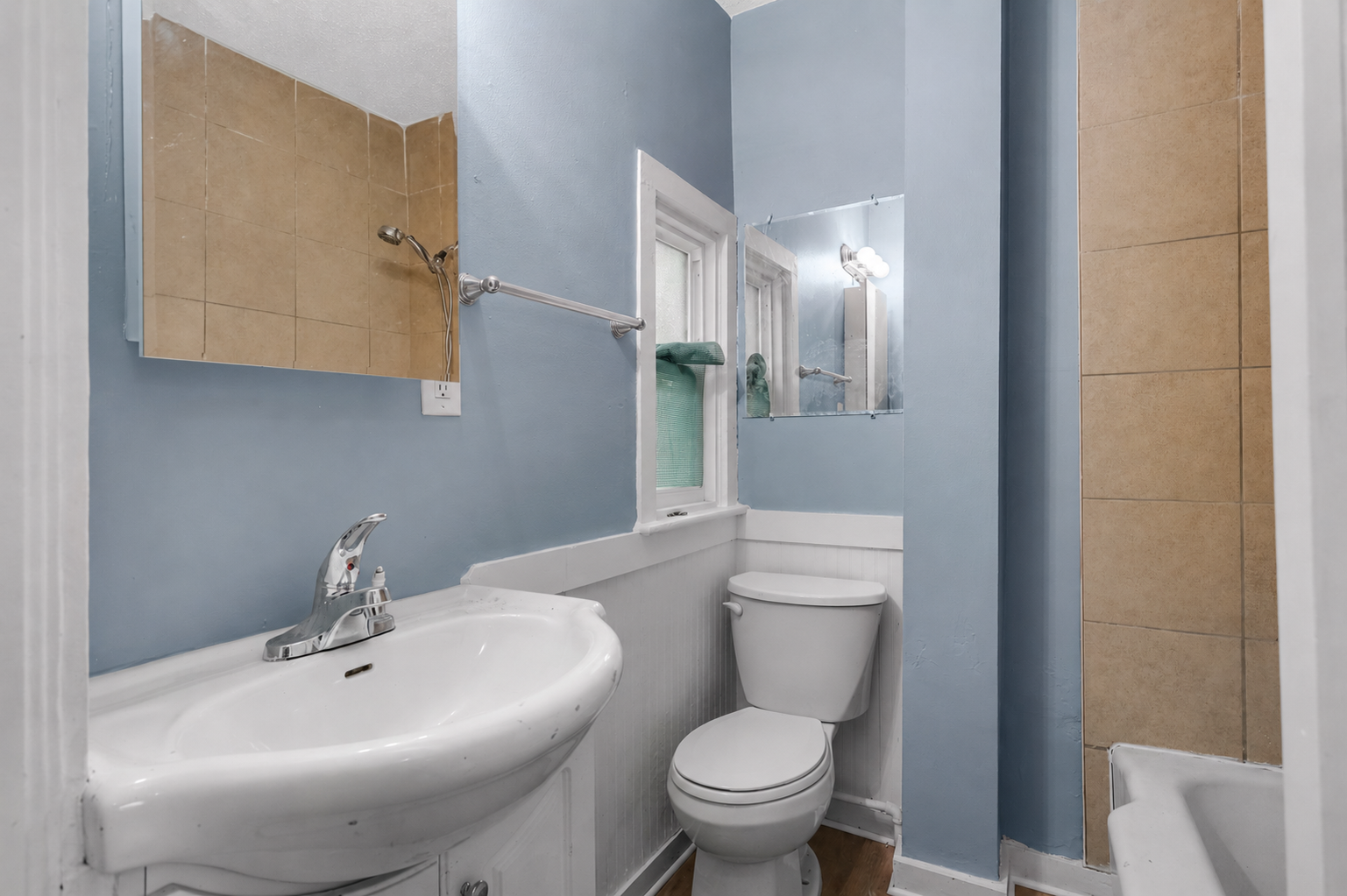 429 2nd Avenue E Property Photo 16