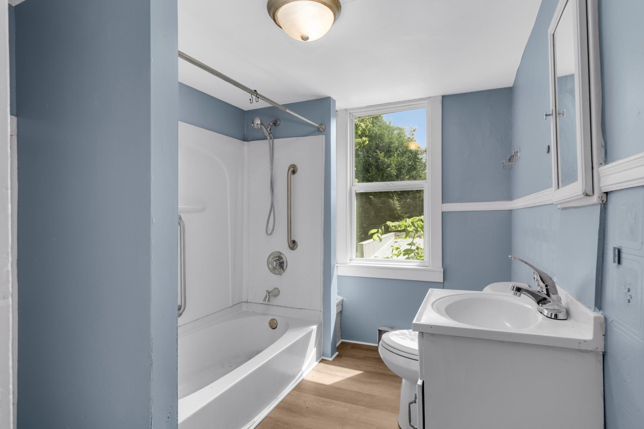 429 2nd Avenue E Property Photo 26