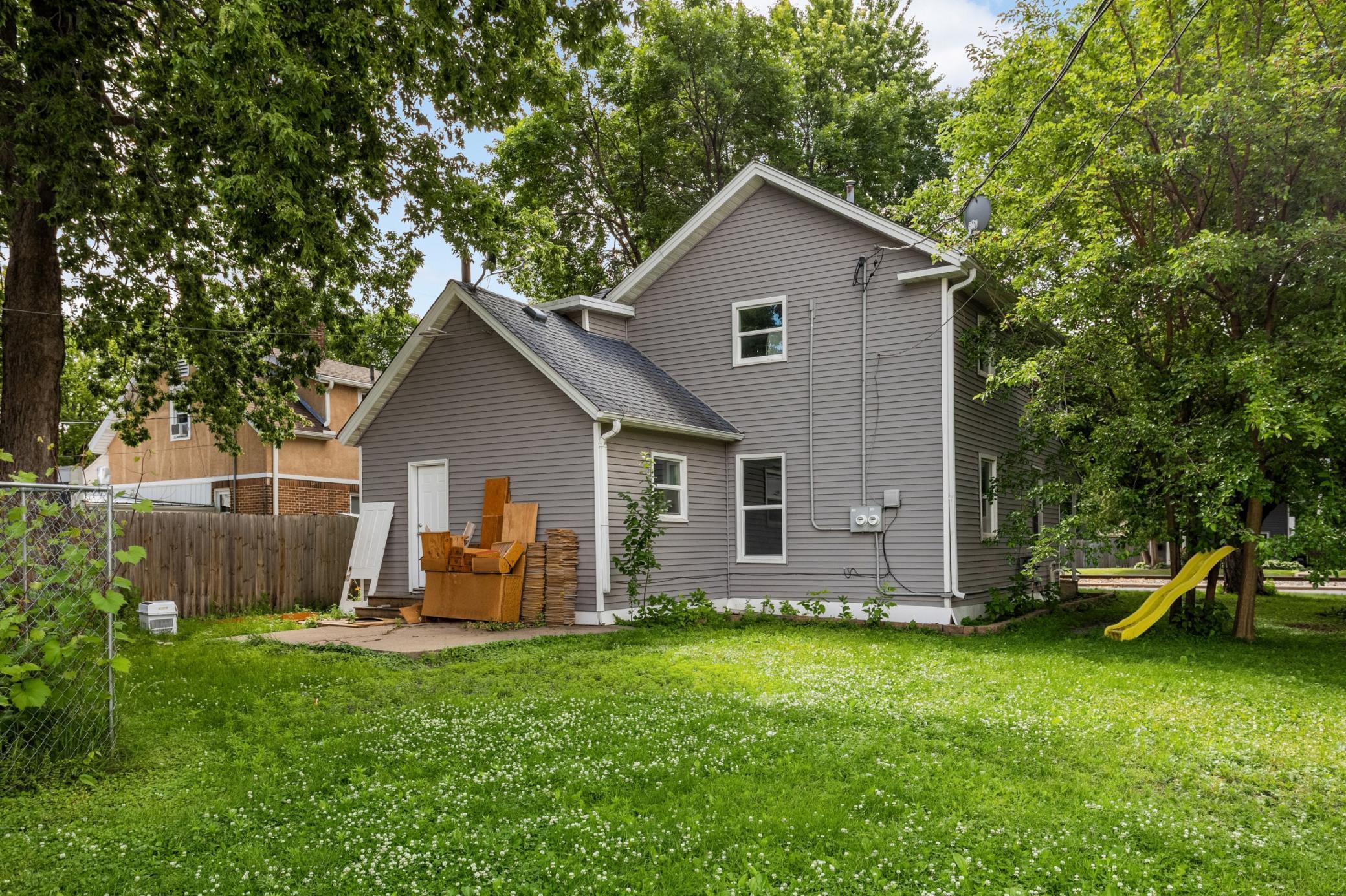 429 2nd Avenue E Property Photo 27