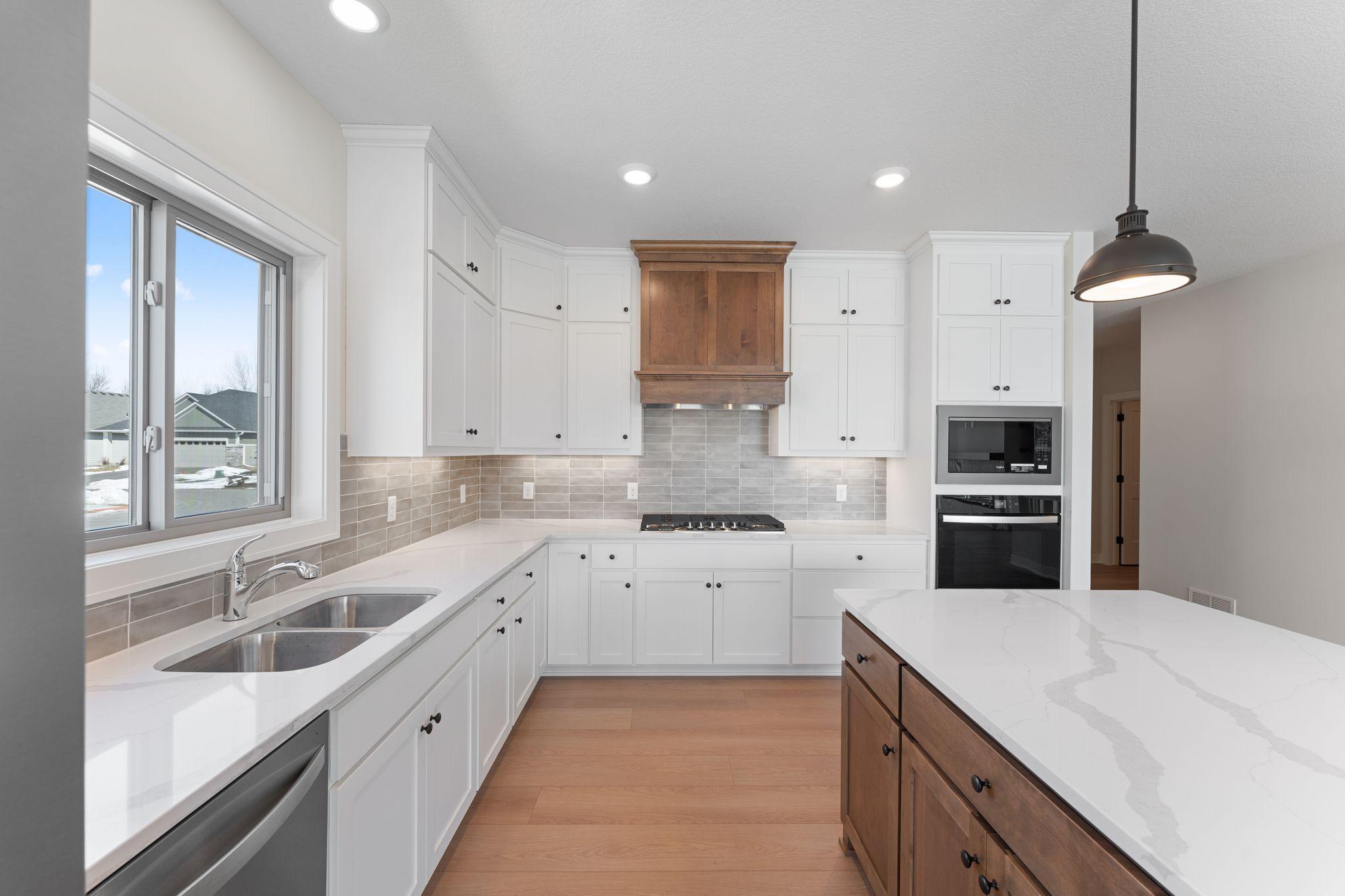 17779 Ellsworth Drive Property Photo 3