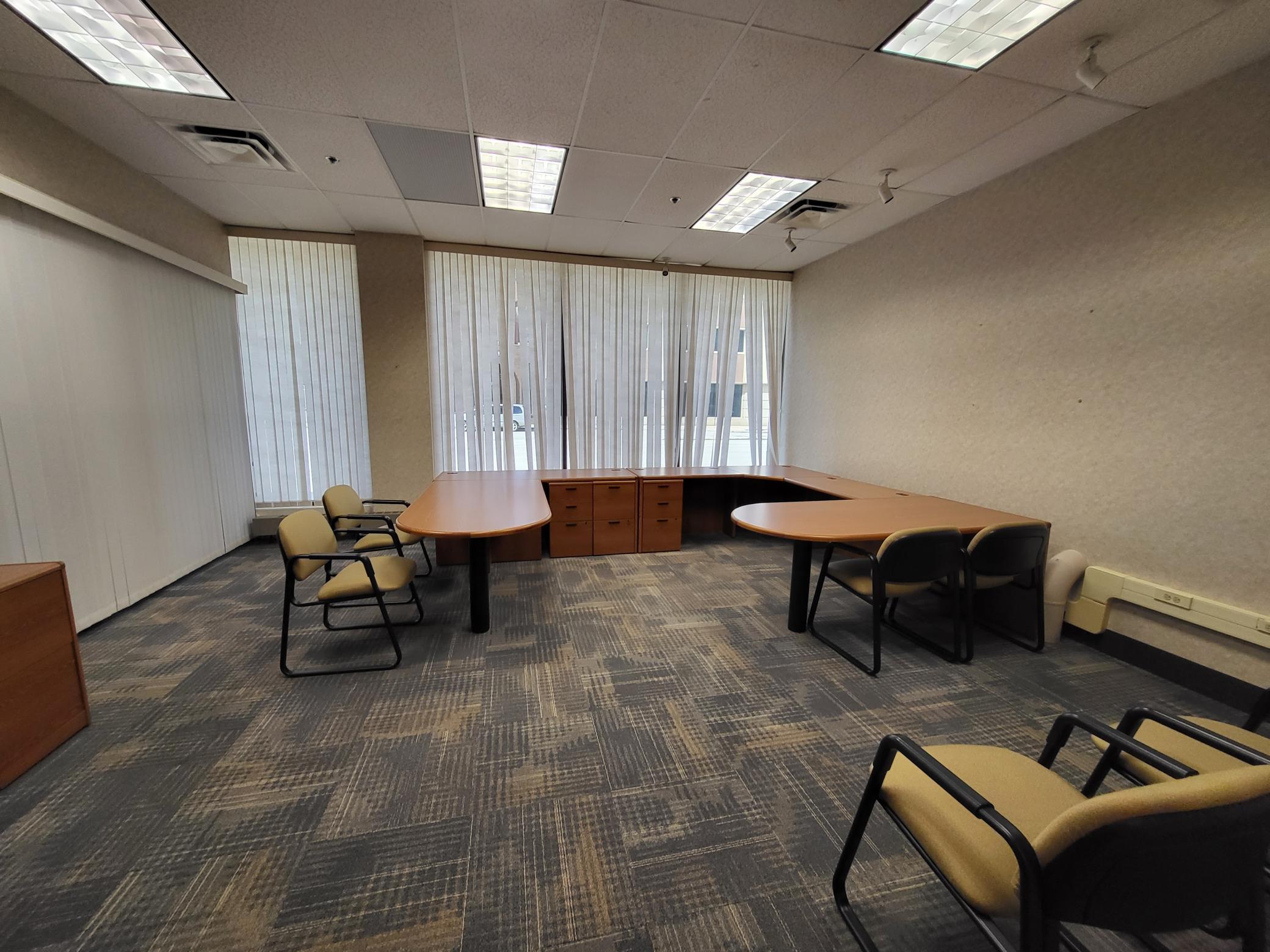 220 Broadway Avenue S Property Photo 23