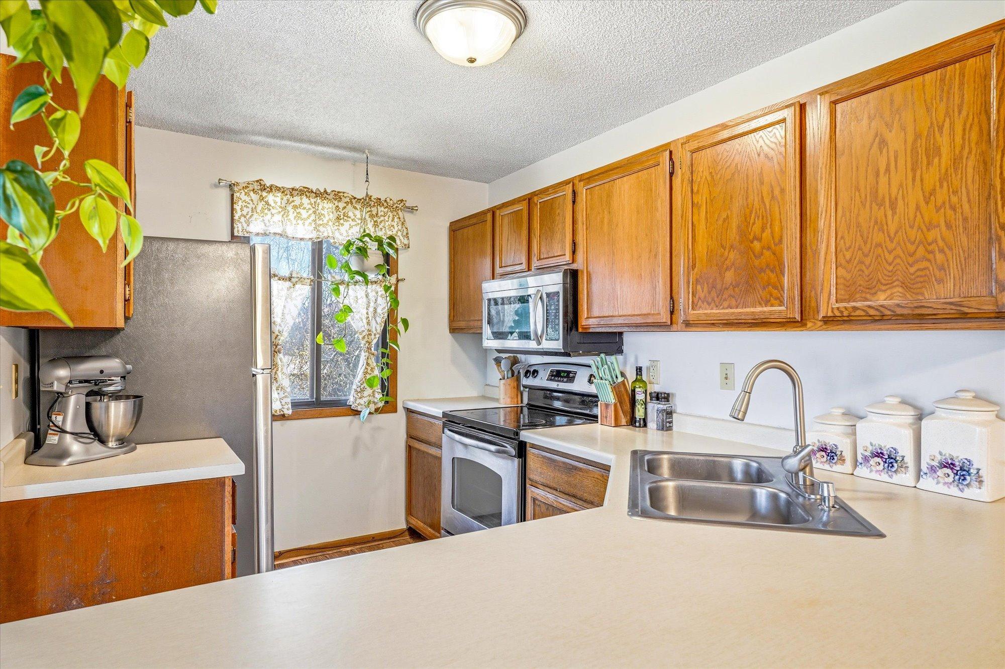 5734 Otter View Trail 18 Property Photo 13