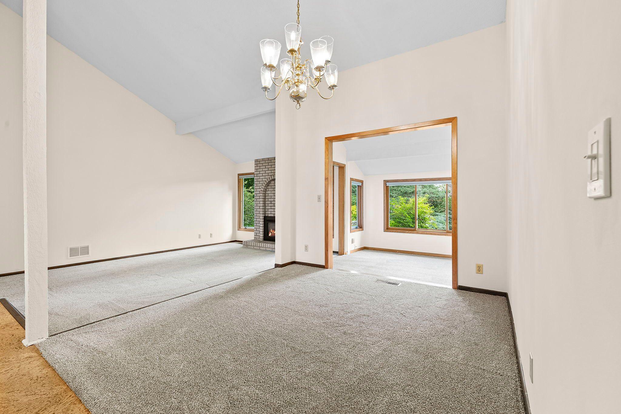 10302 Toledo Circle Property Photo 7