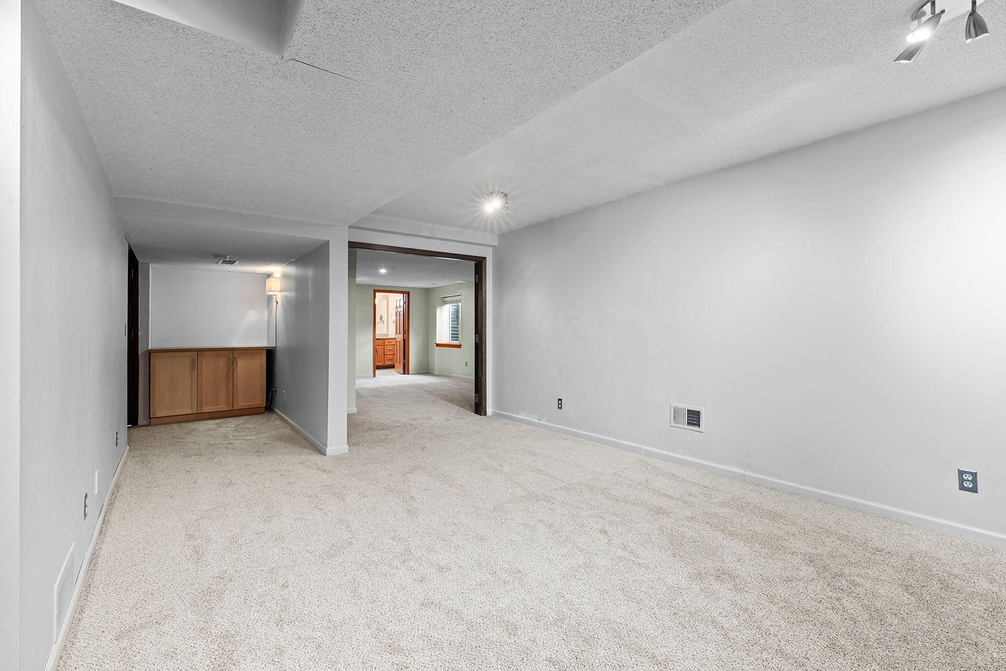 10302 Toledo Circle Property Photo 36