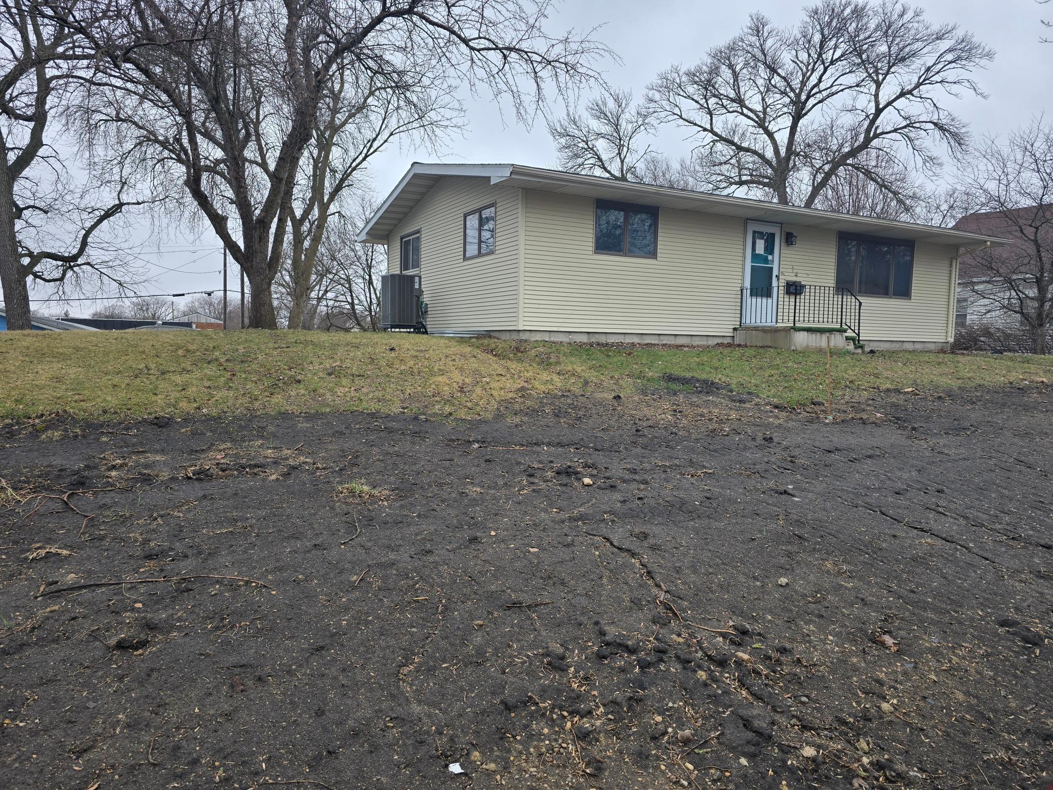 114 S 3rd Street Property Photo 2