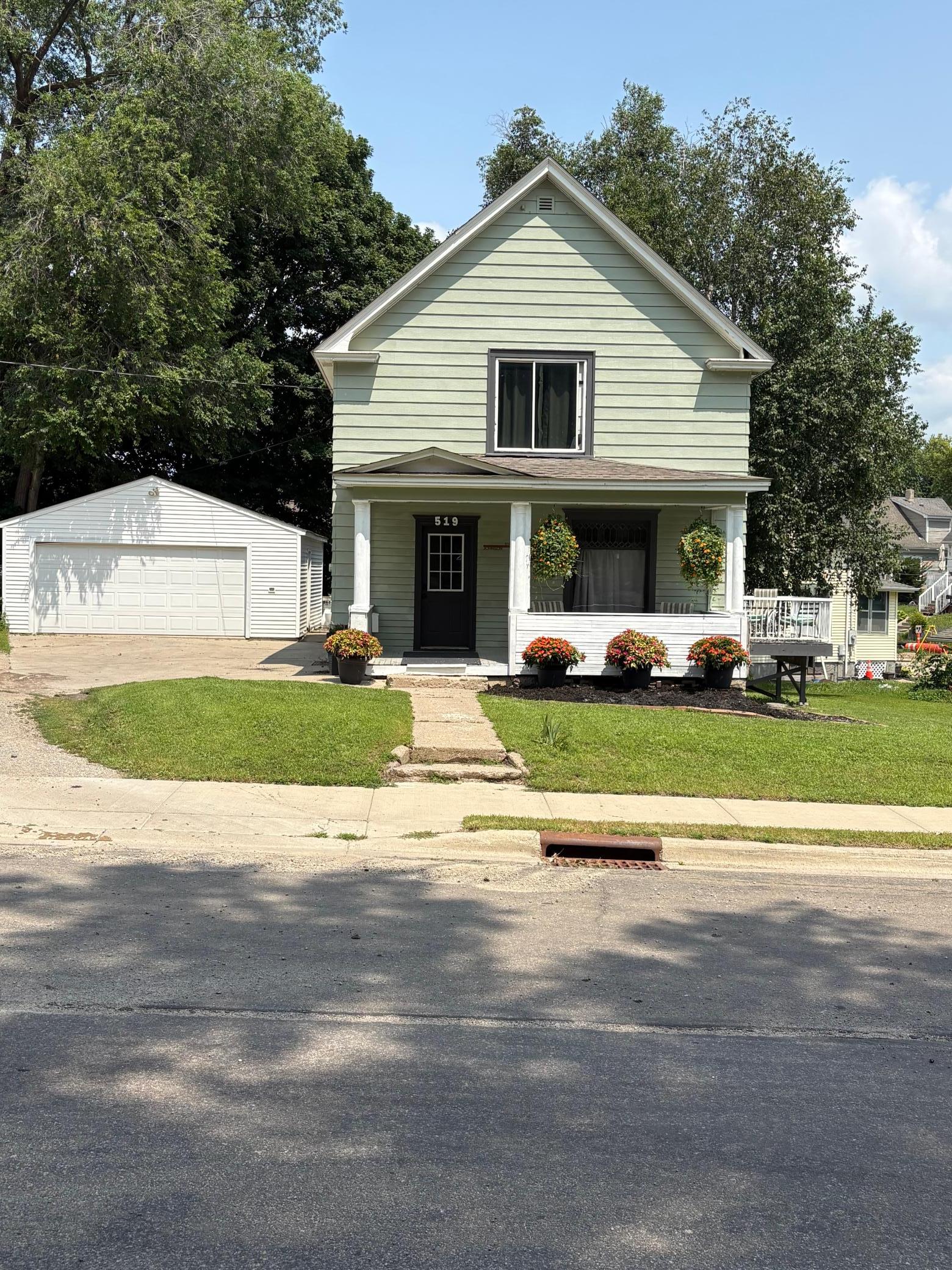 519 Johnson Street Property Photo 1