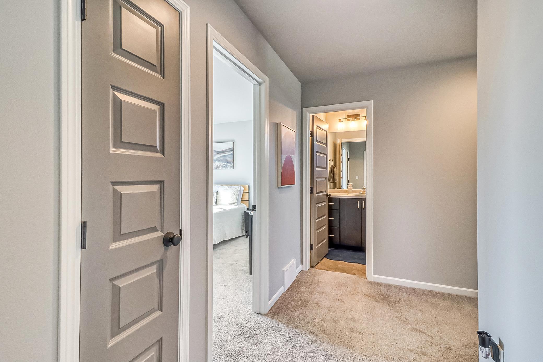 442 Hampton Drive W Property Photo 39
