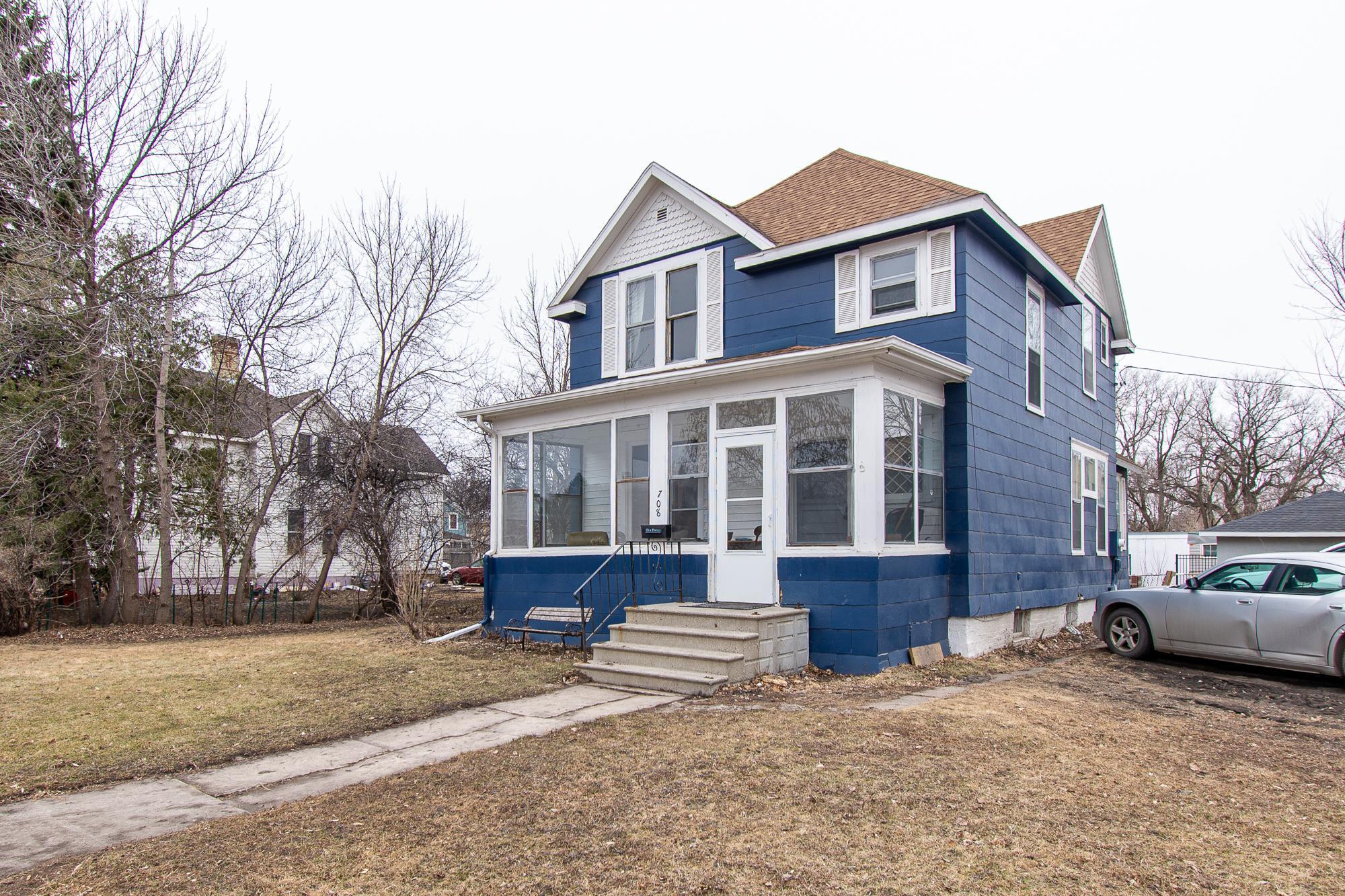 708 7th Street N Property Photo 2