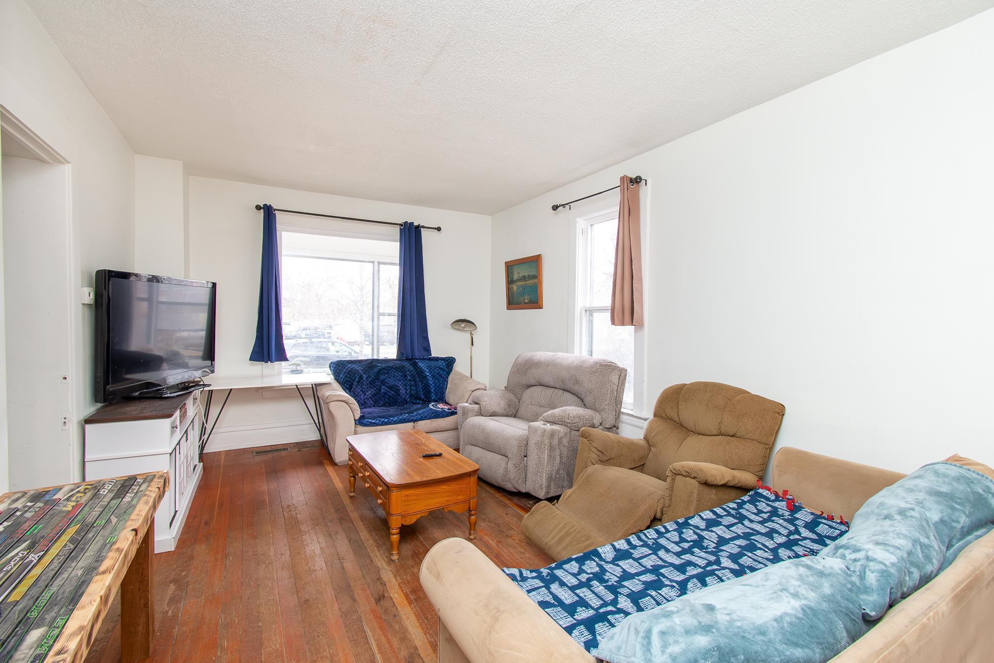 708 7th Street N Property Photo 9