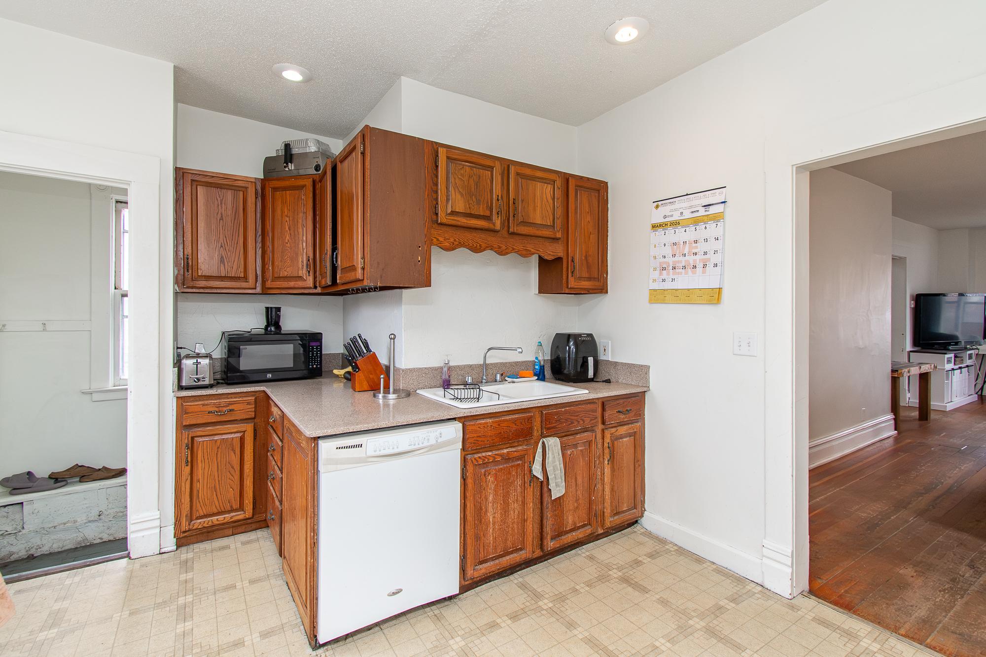 708 7th Street N Property Photo 15