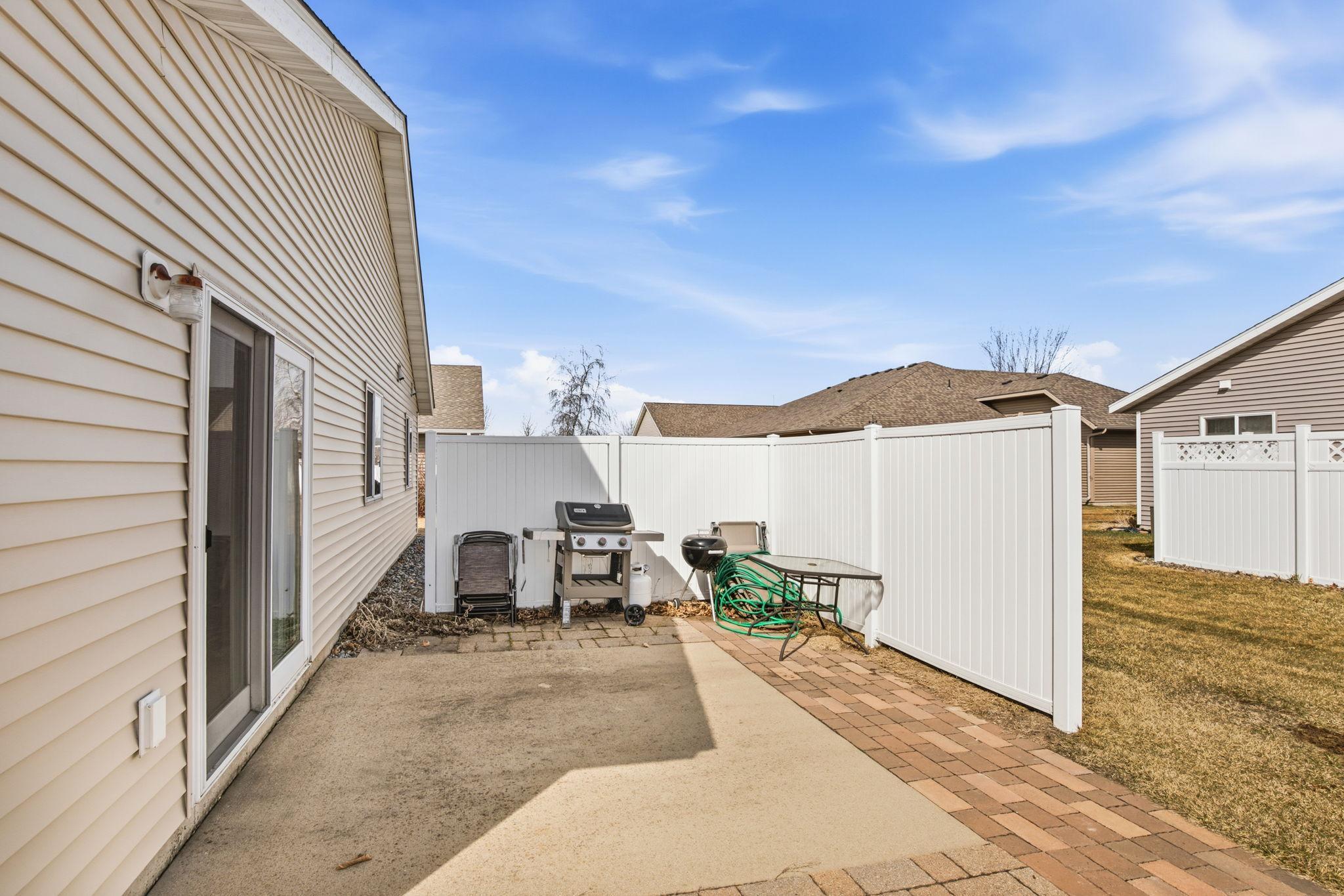 6737 22nd Street Loop N Property Photo 3