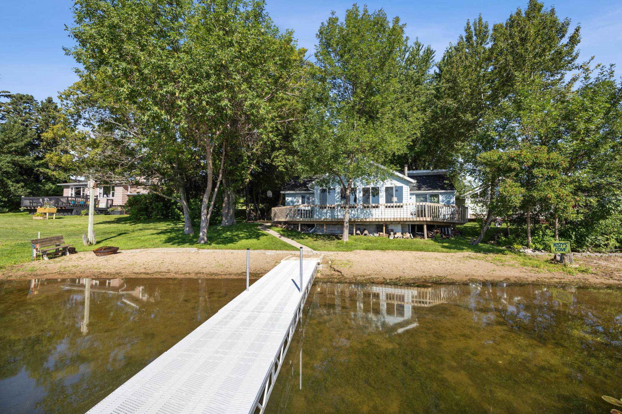 15849 Maple Ridge Road Property Photo 1